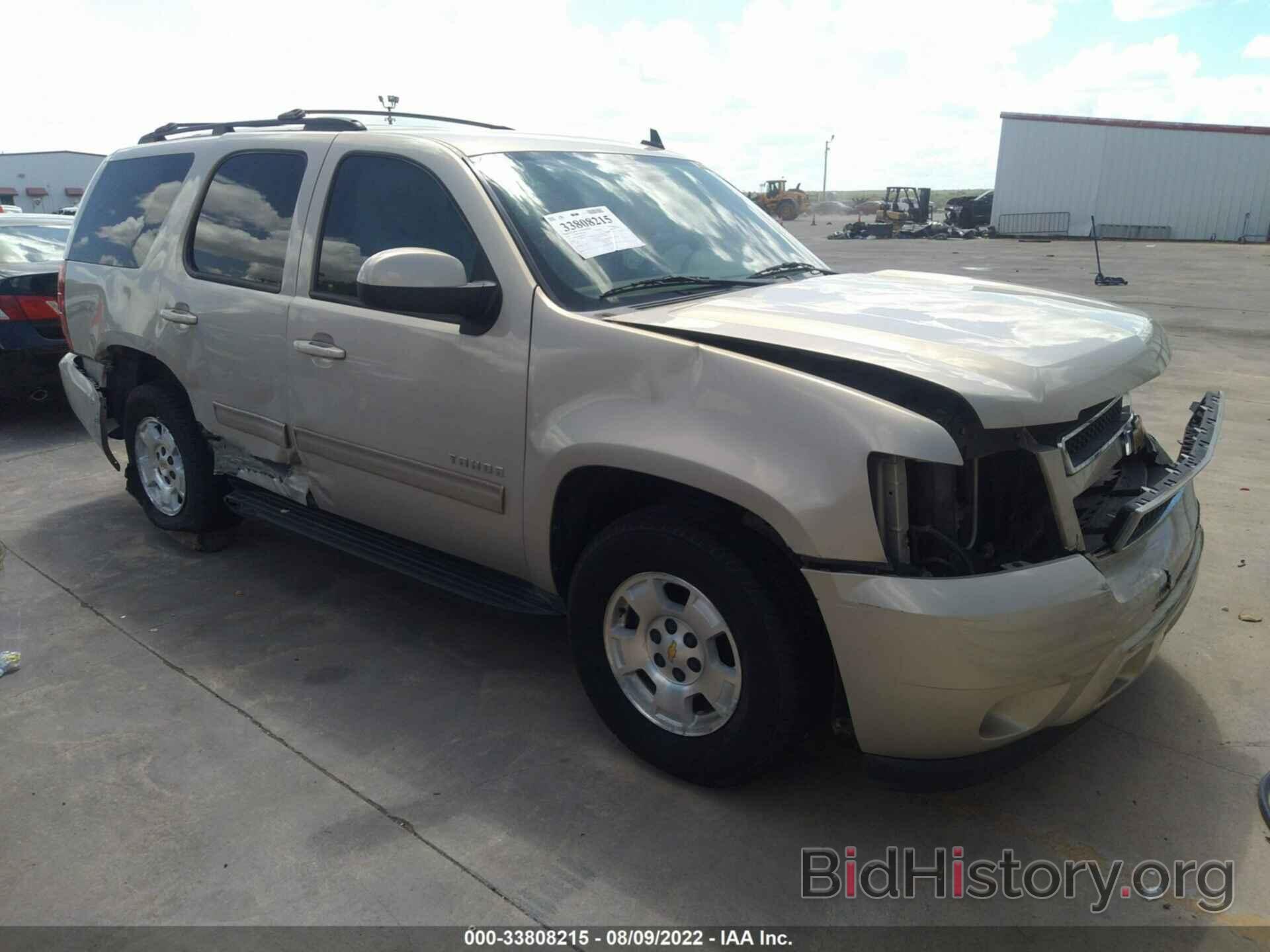 Photo 1GNSCAE00BR220355 - CHEVROLET TAHOE 2011