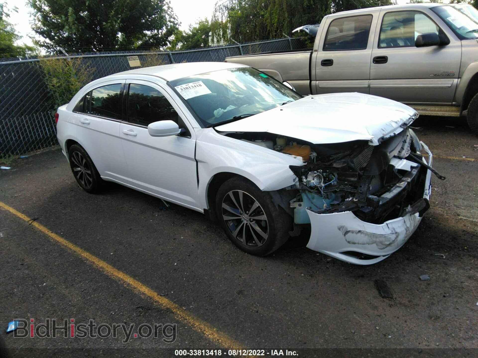 Photo 1C3CCBBG3DN745896 - CHRYSLER 200 2013
