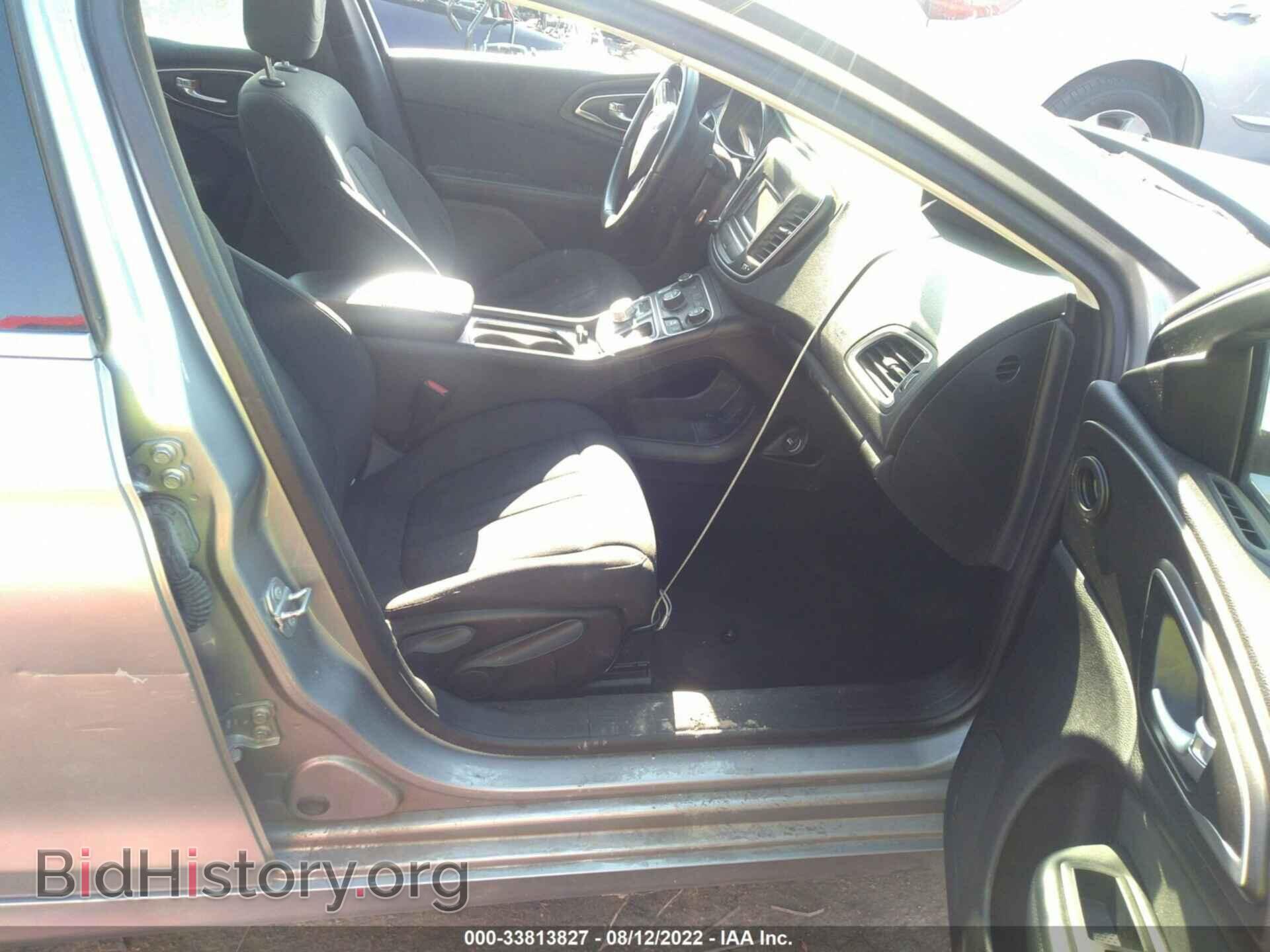 2016 CHRYSLER 200 - VIN: 1C3CCCAB8GN118062 - Фото 5