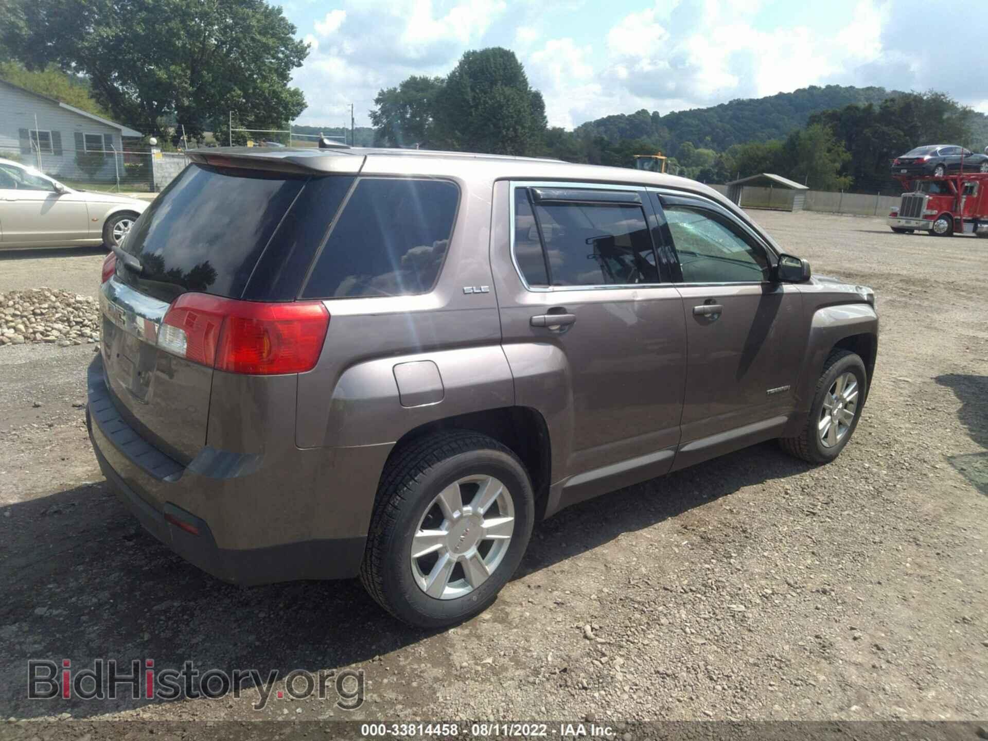 2010 GMC TERRAIN - VIN: 2CTALBEW8A6414029 - Photo 2