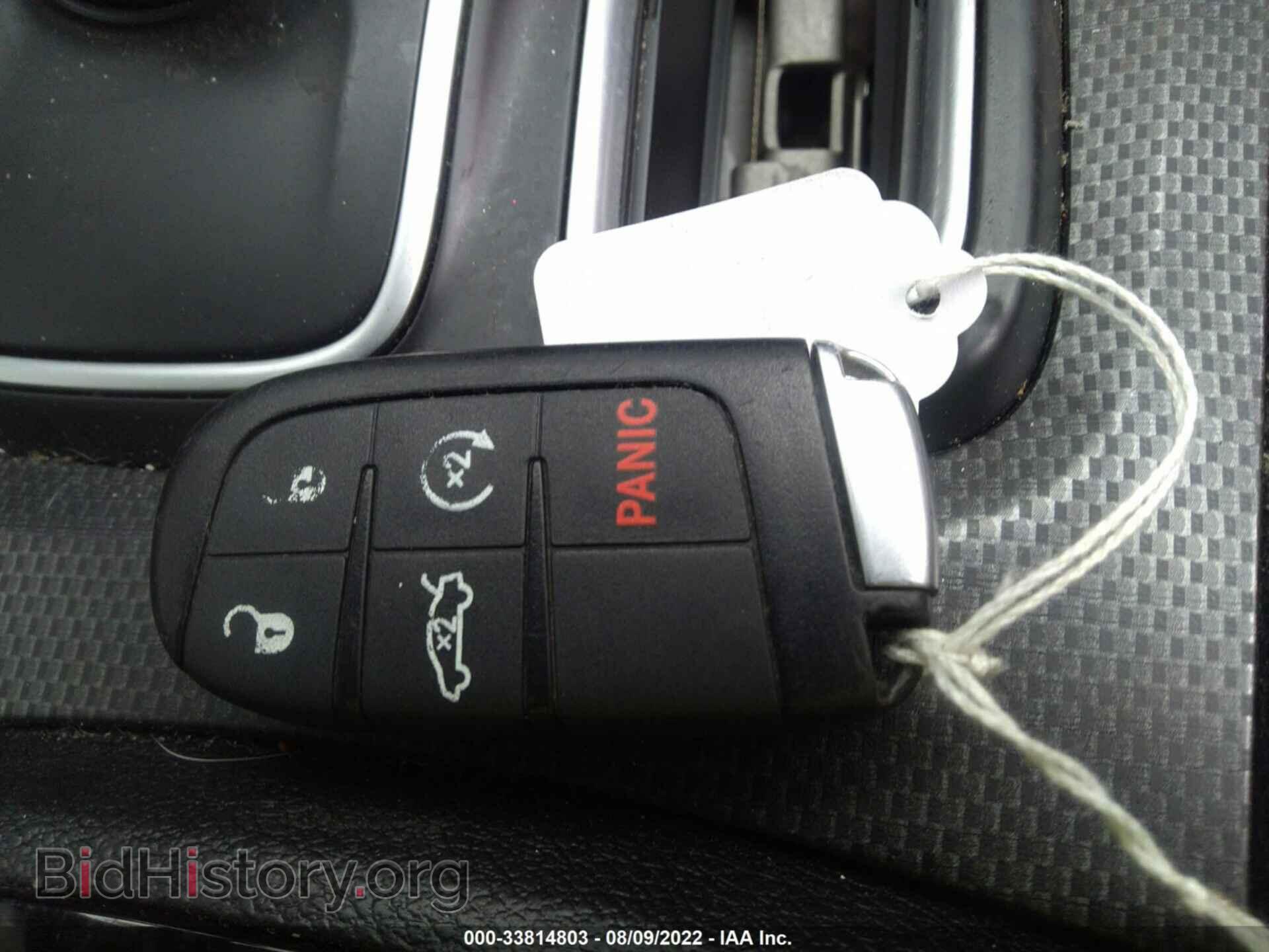 2015 CHRYSLER 300 - VIN: 2C3CCAGG5FH923340 - Фото 11