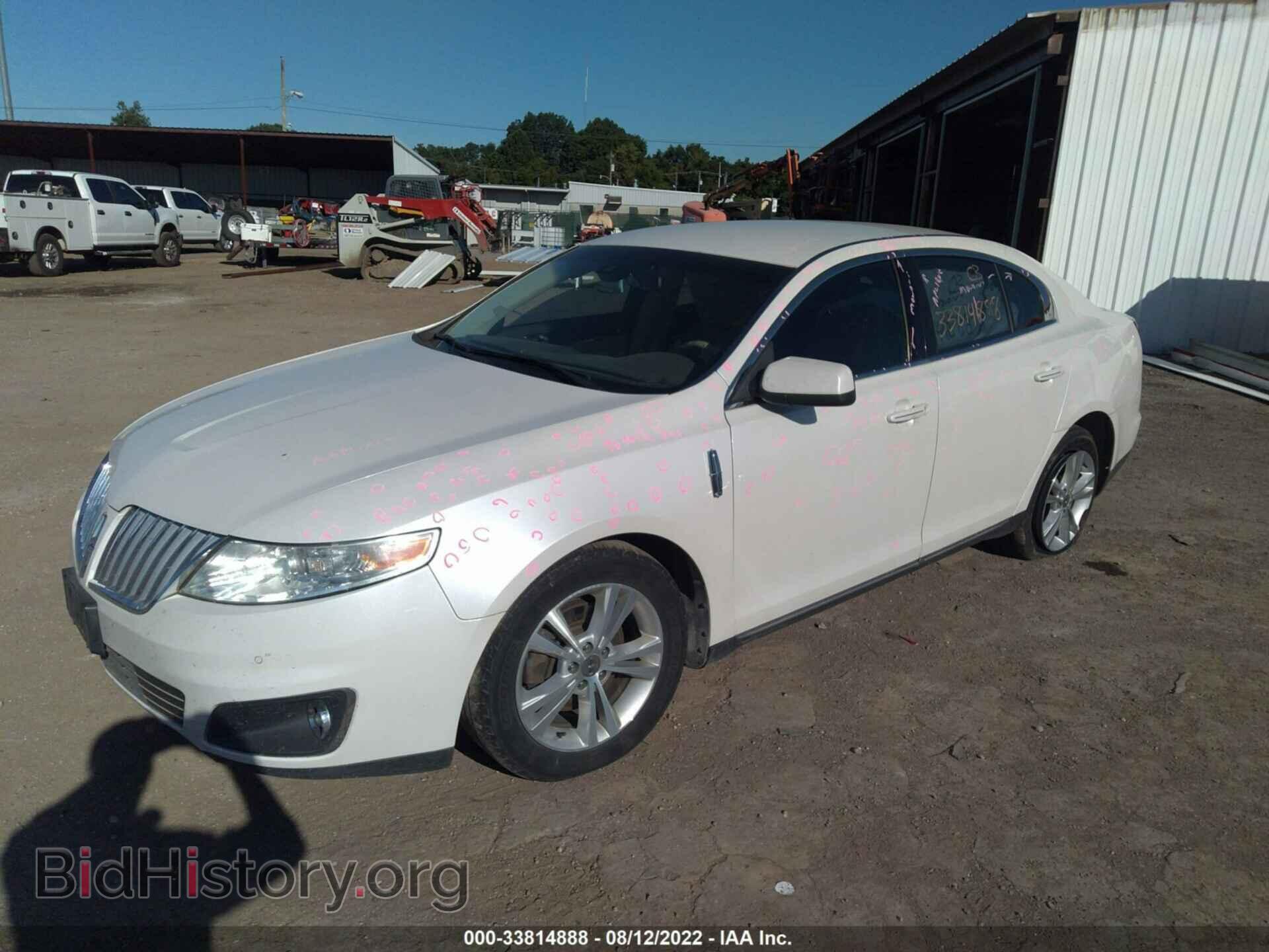2010 LINCOLN MKS - VIN: 1LNHL9DR7AG606181 - Фото 2