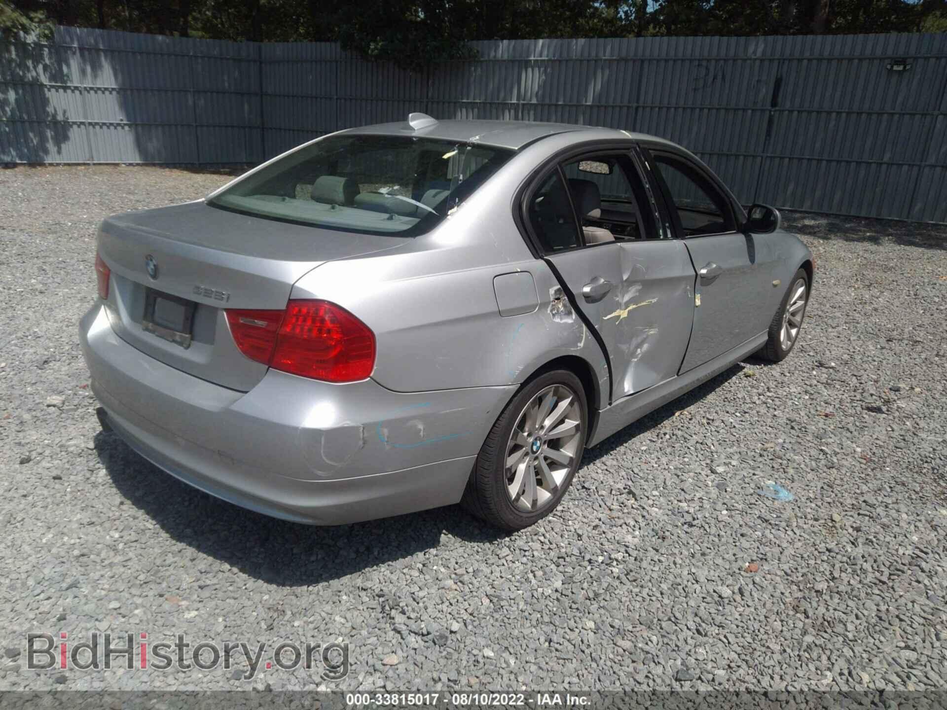 2011 BMW 3 SERIES - VIN: WBAPH7C51BE683028 - Photo 4
