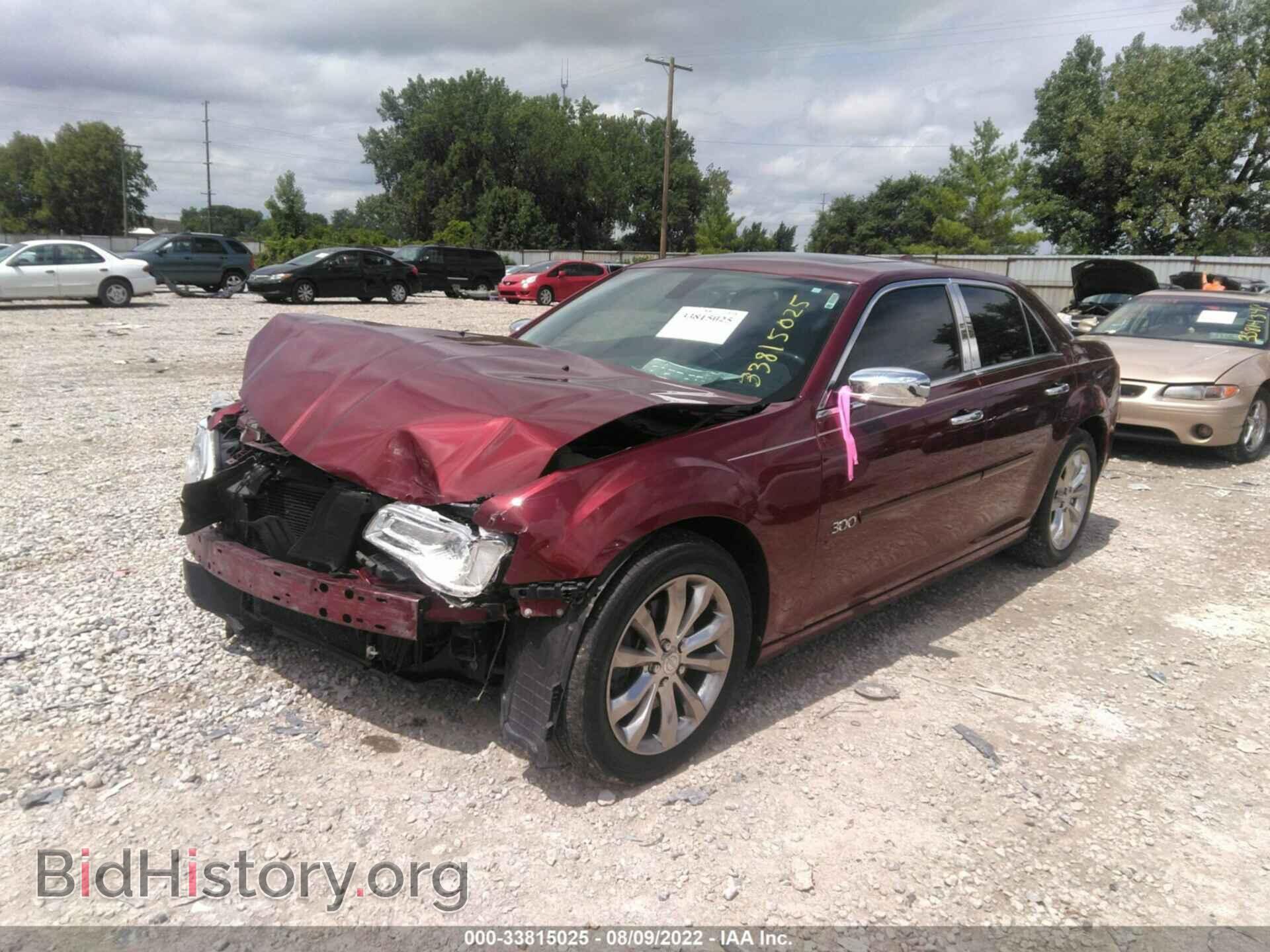 2016 CHRYSLER 300 - VIN: 2C3CCAKG3GH106571 - Фото 2