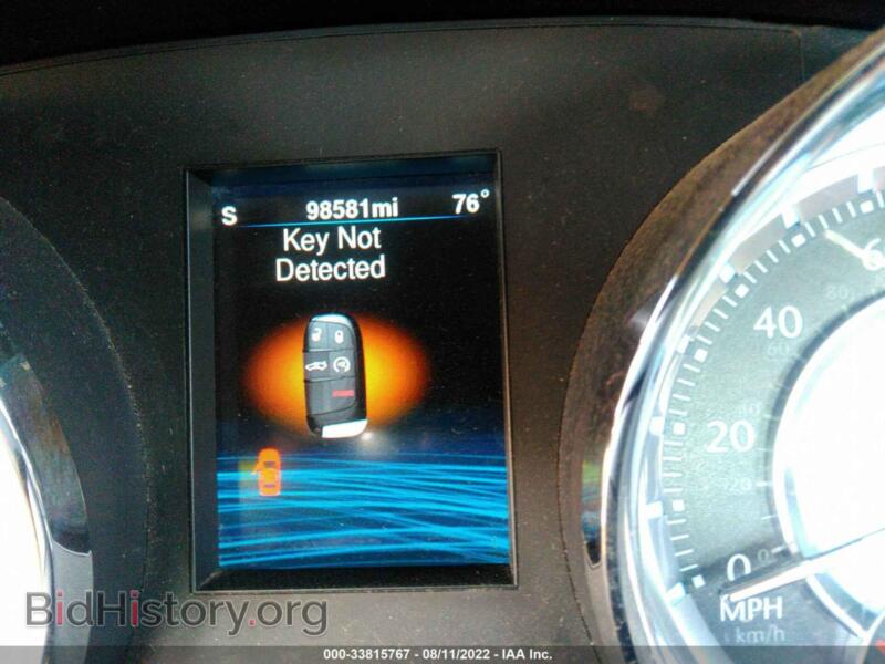 2013 Chrysler 300 (VIN 2C3CCAGG9DH614113) — photo 7 of 10