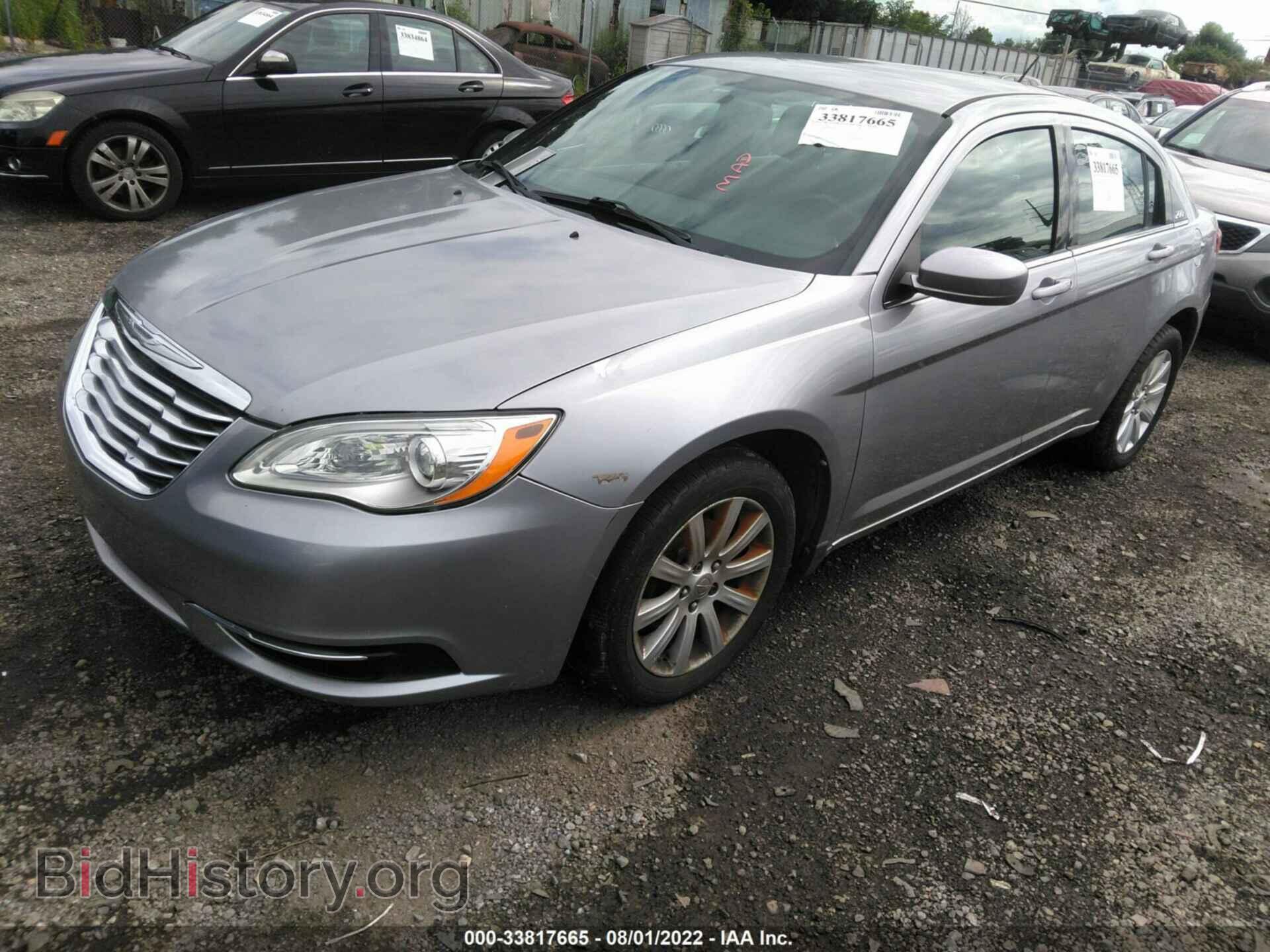 2013 CHRYSLER 200 - VIN: 1C3CCBBB4DN766065 - Photo 2