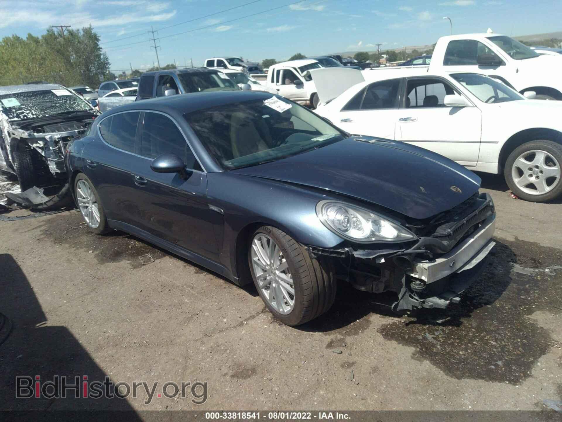 Photo WP0AB2A79BL060043 - PORSCHE PANAMERA 2011