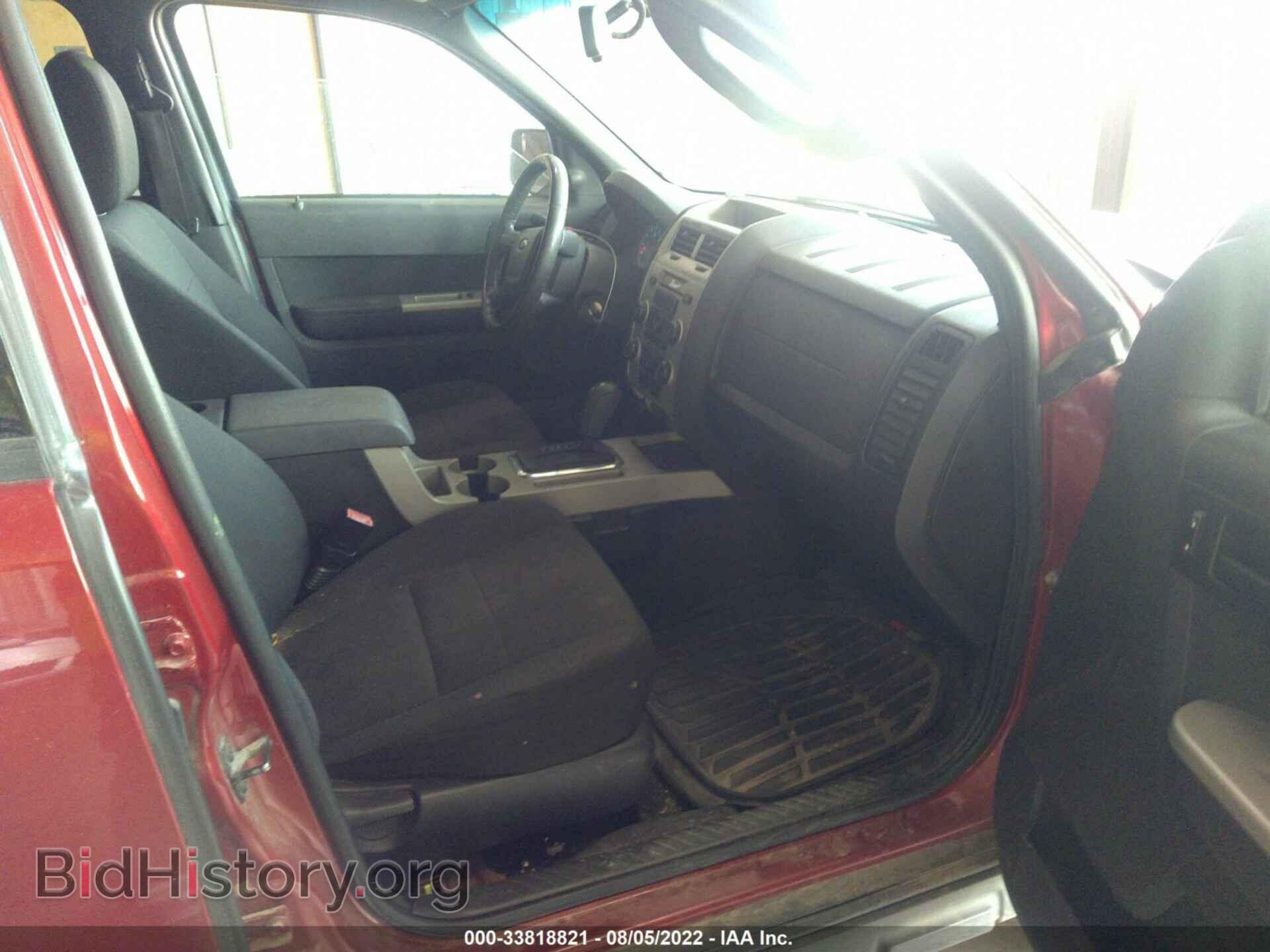 2010 Ford ESCAPE (VIN 1FMCU9D78AKB94937) — фото 5 из 11