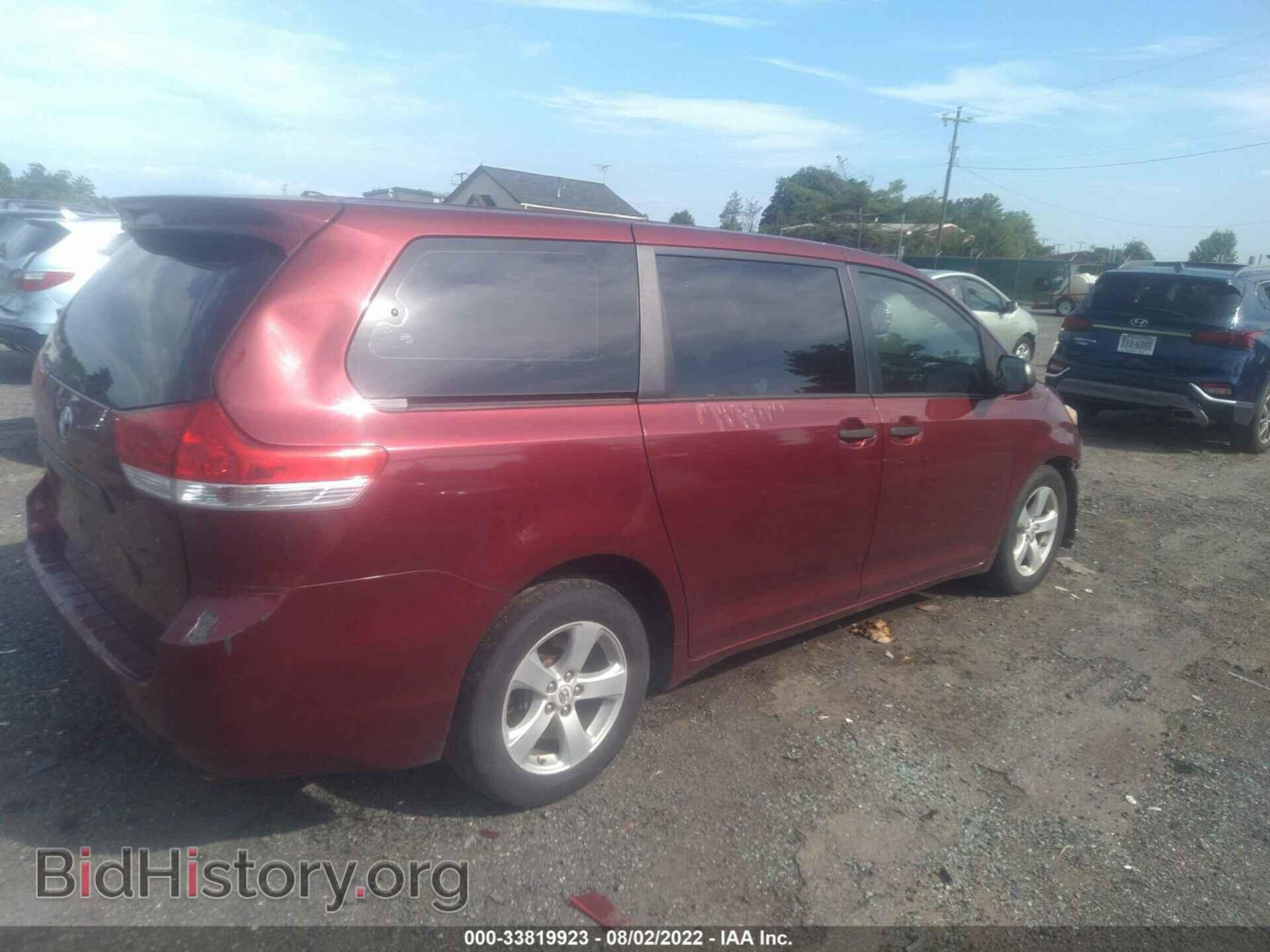 2011 TOYOTA SIENNA - VIN: 5TDZK3DC8BS039829 - Фото 4