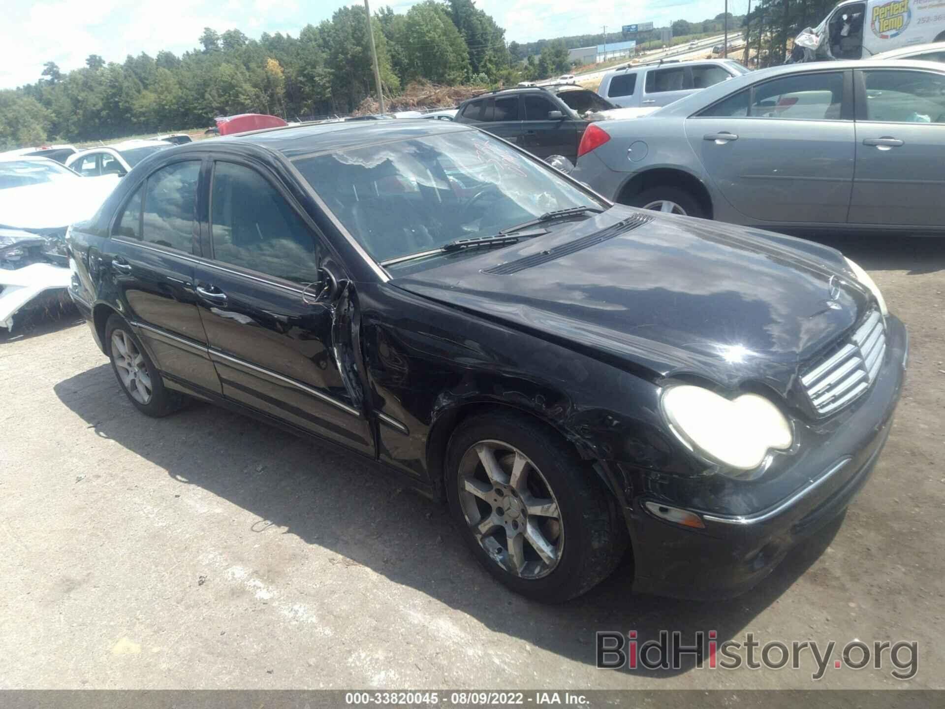 Photo WDBRF92H37F924869 - MERCEDES-BENZ C-CLASS 2007