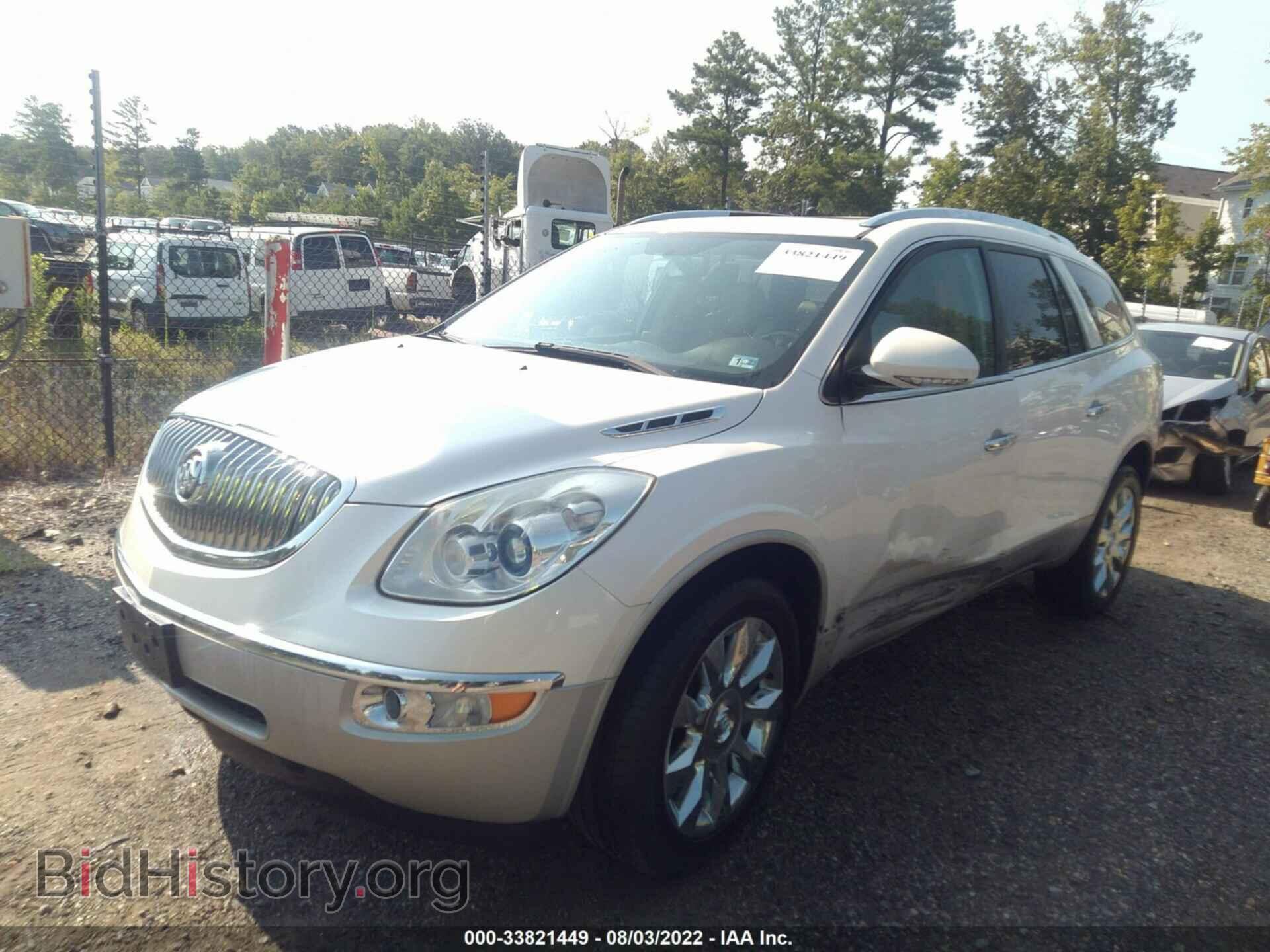 2011 BUICK ENCLAVE - VIN: 5GAKVCEDXBJ230618 - Фото 2