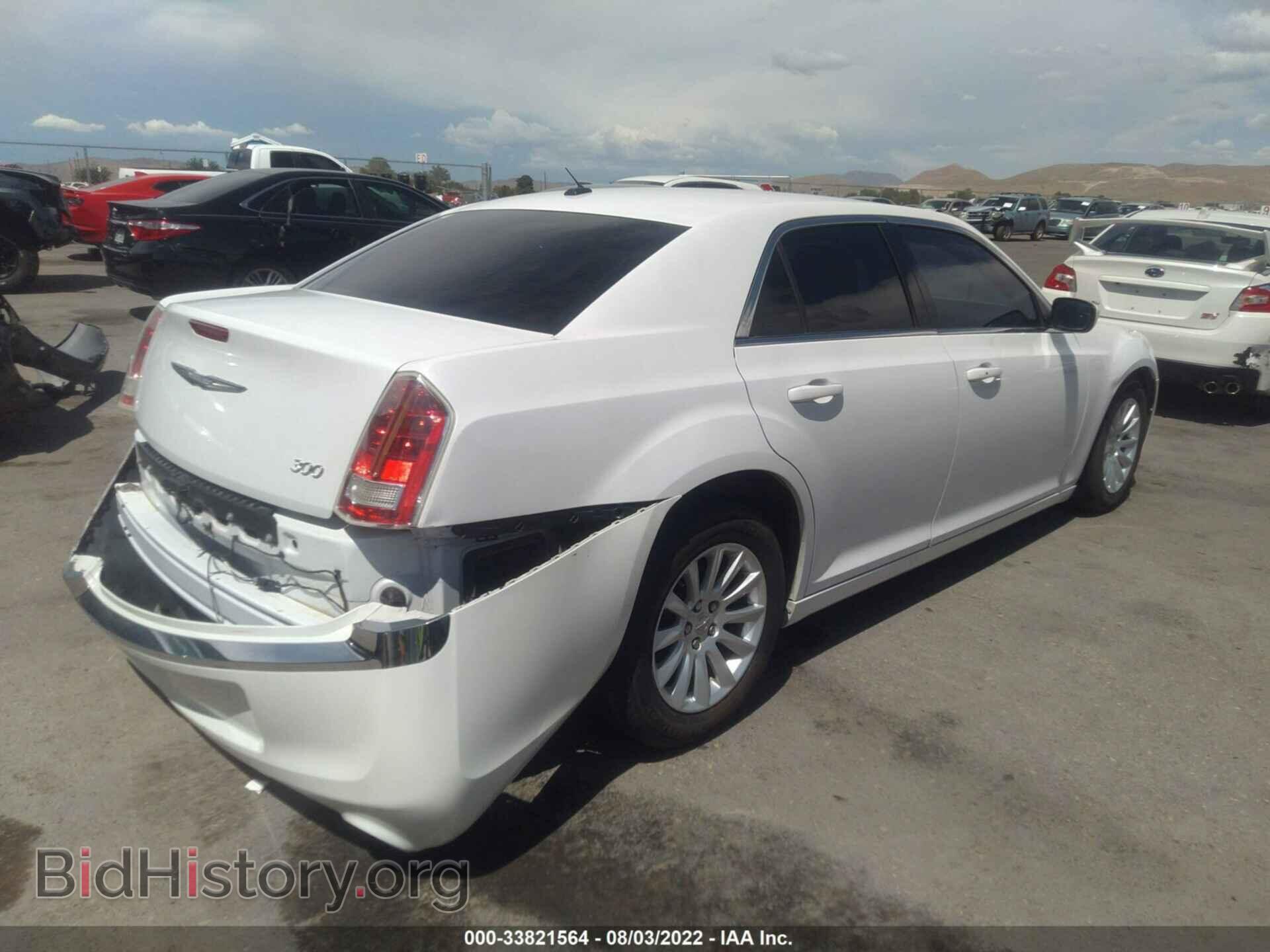 2012 CHRYSLER 300 - VIN: 2C3CCAAG1CH233654 - Фото 4