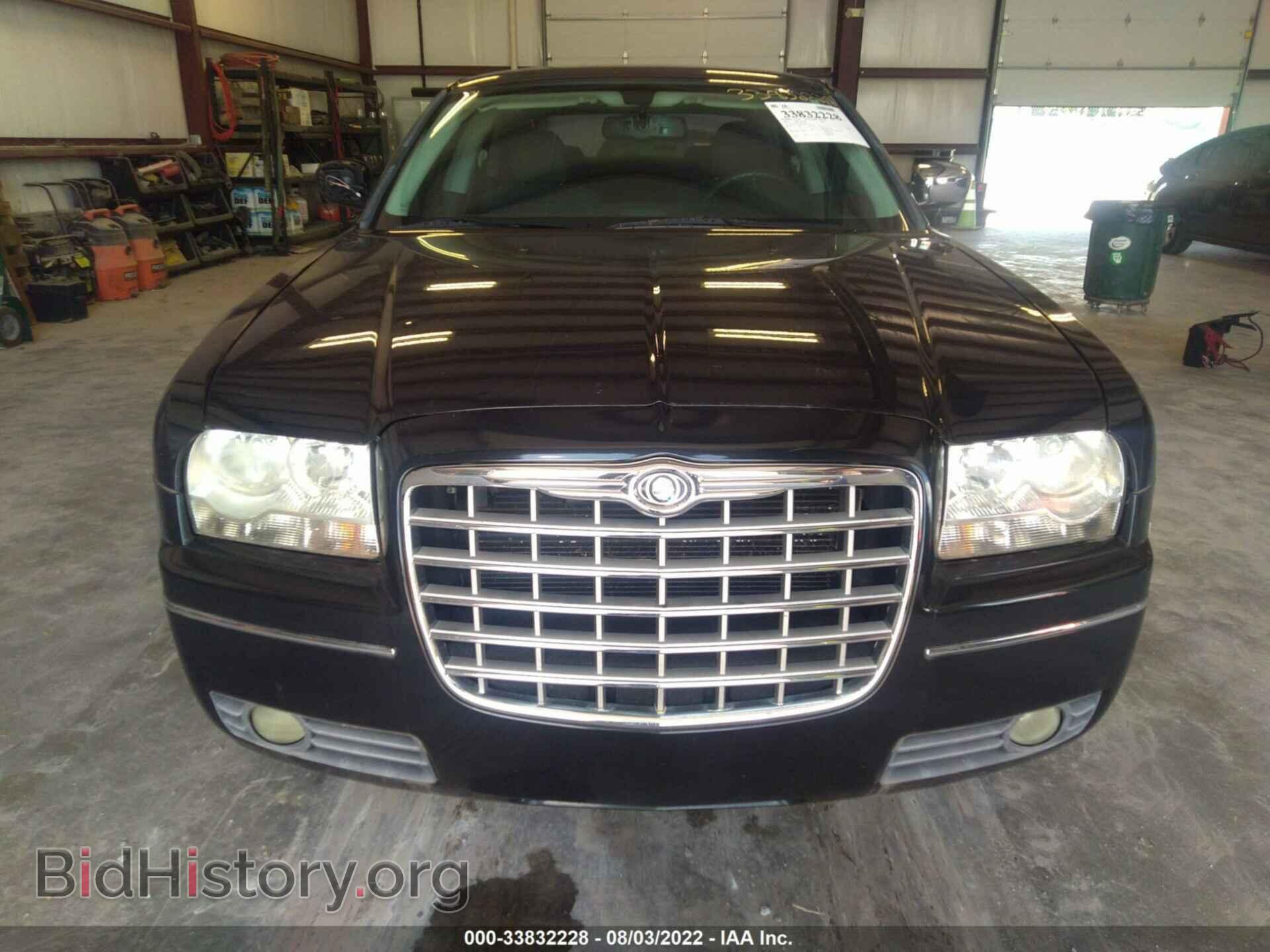 2010 CHRYSLER 300 - VIN: 2C3CA4CD1AH138972 - Фото 6
