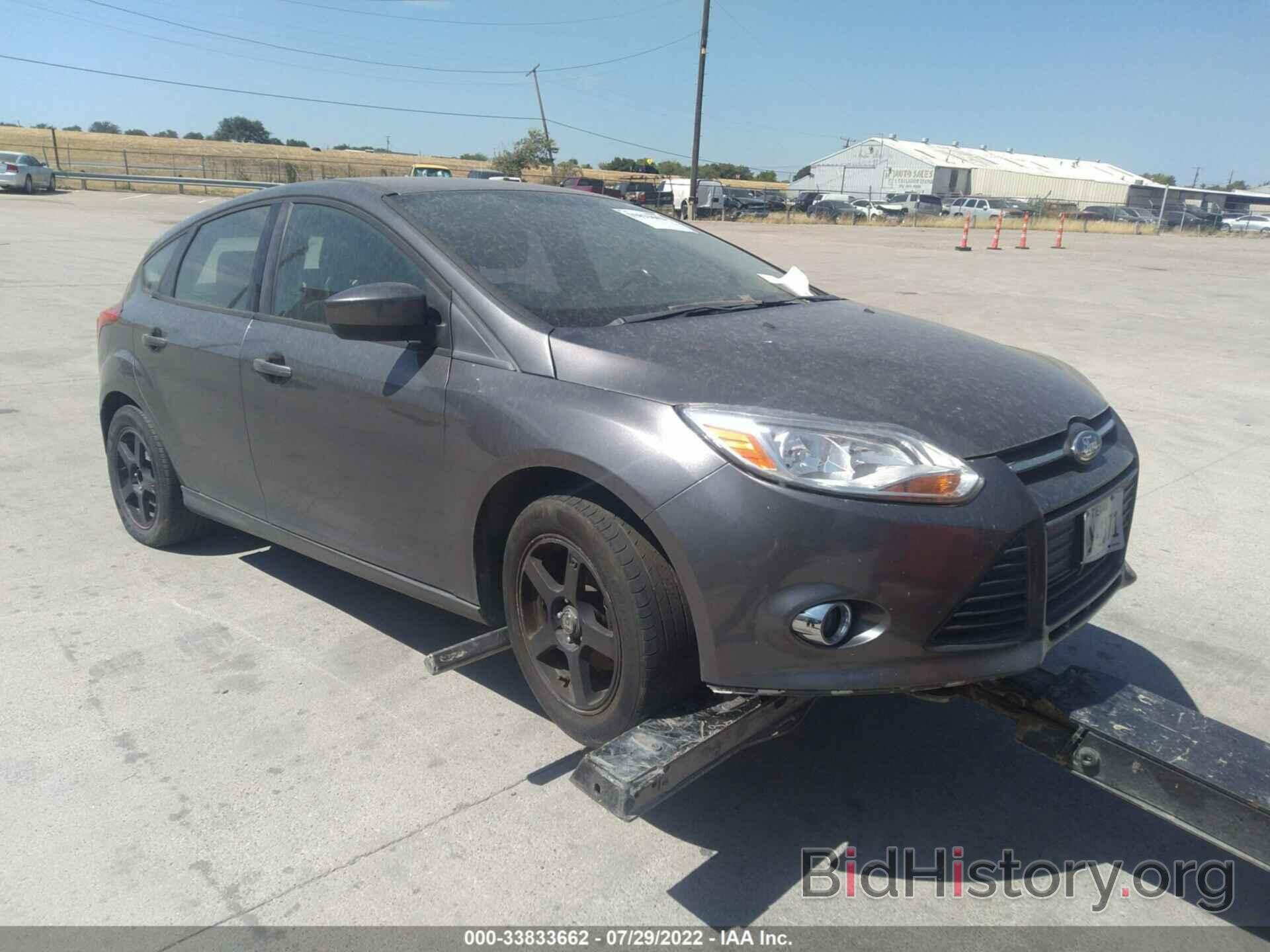 Photo 1FAHP3K21CL256848 - FORD FOCUS 2012