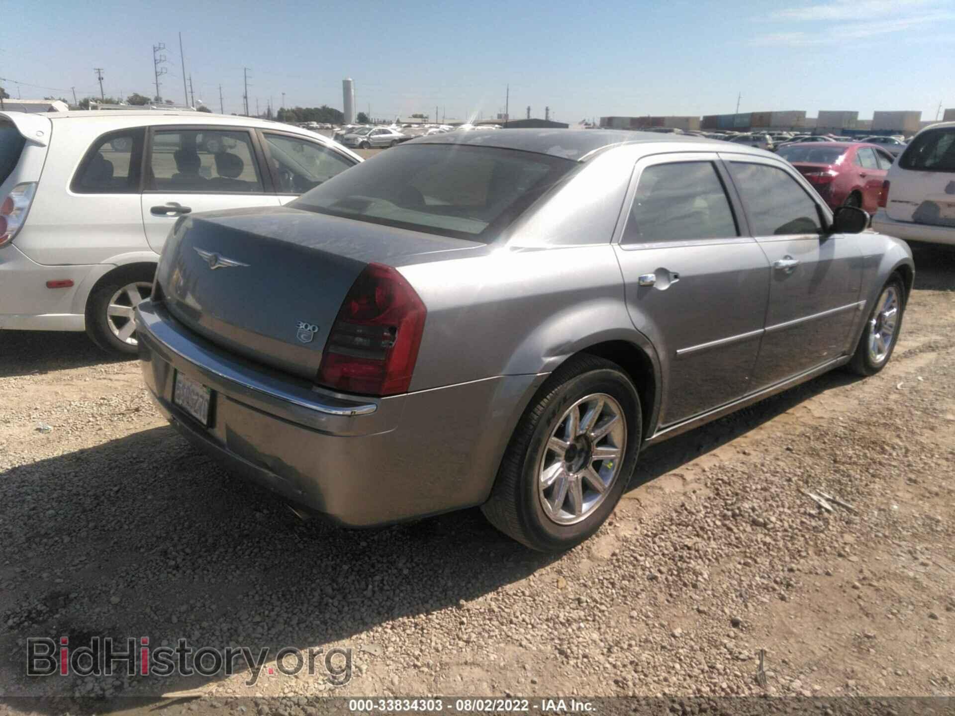 2006 CHRYSLER 300 - VIN: 2C3KA63H06H257355 - Photo 4