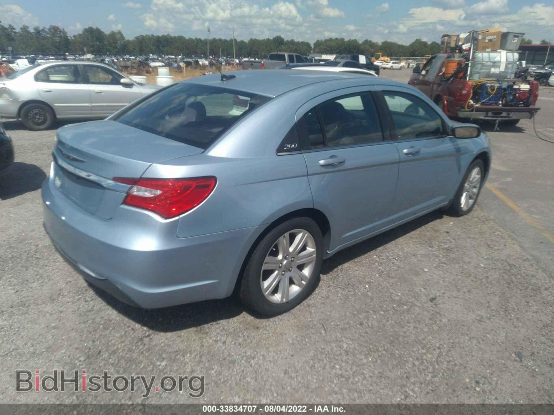 2012 CHRYSLER 200 - VIN: 1C3CCBBB9CN301666 - Фото 4