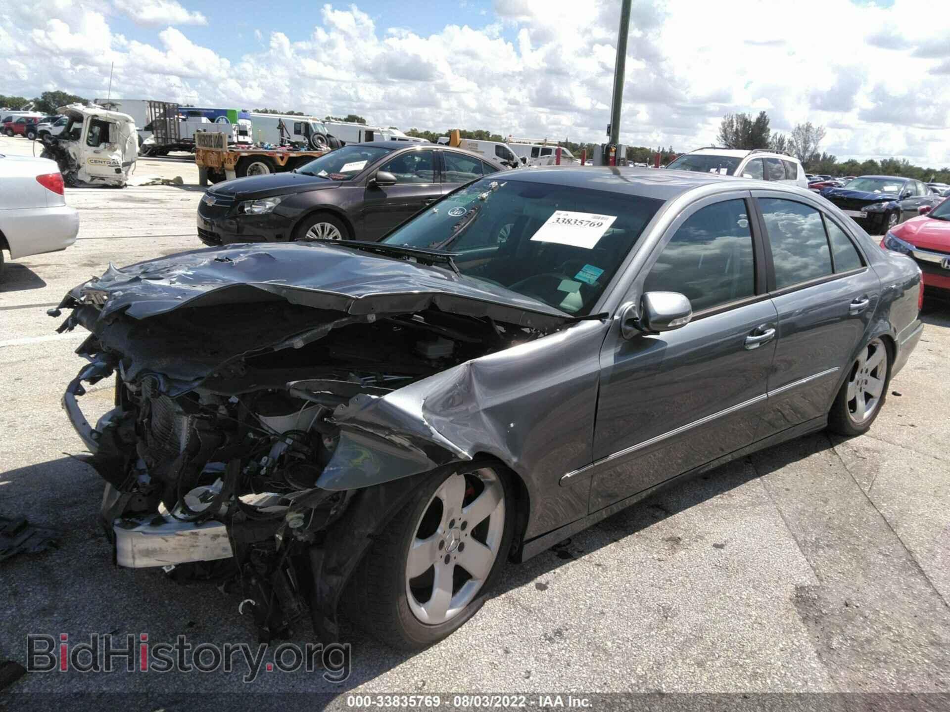 2007 MERCEDES-BENZ E-CLASS - VIN: WDBUF90X57X212460 - Фото 2