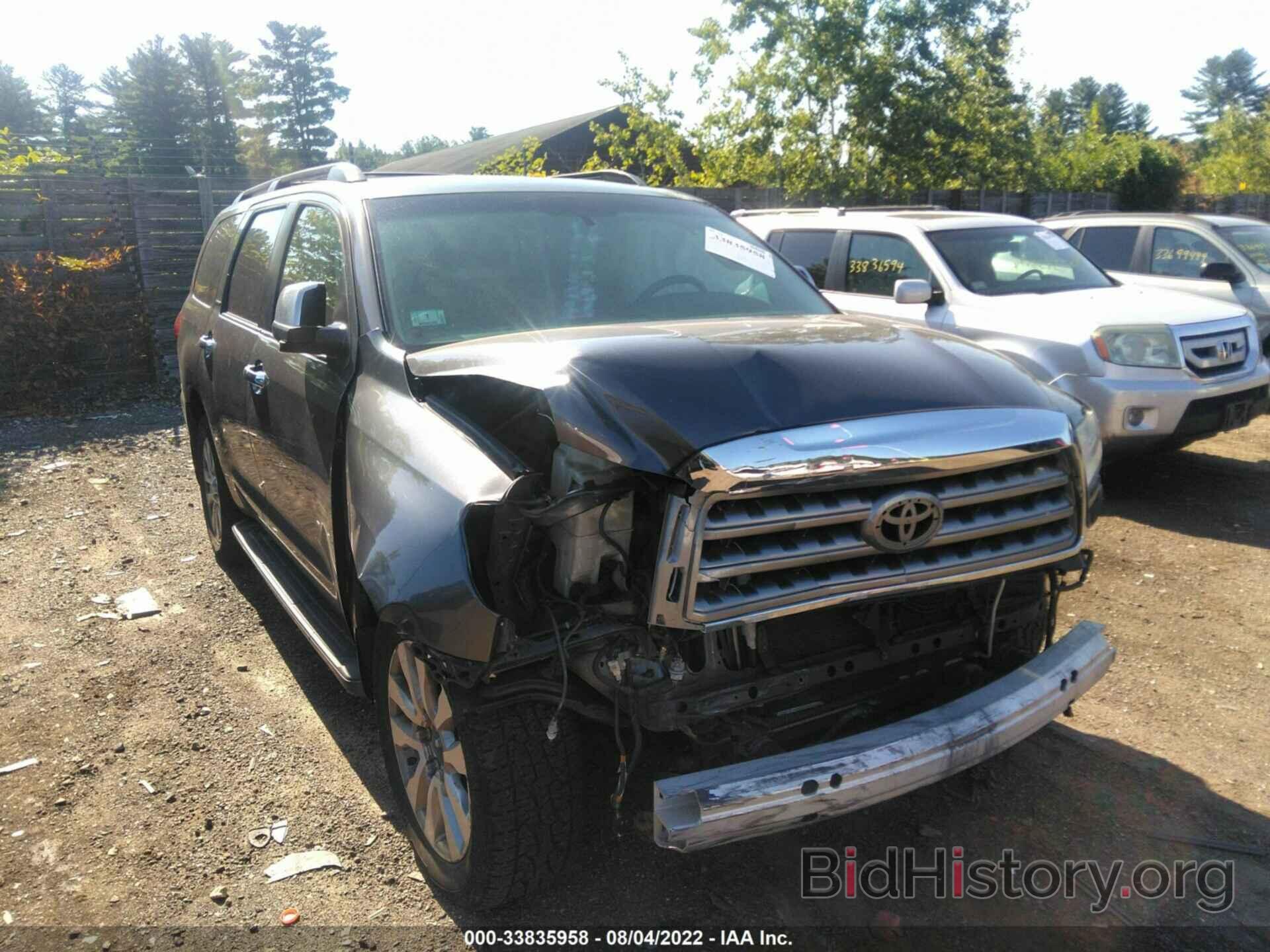 Photo 5TDJY5G15BS047596 - TOYOTA SEQUOIA 2011