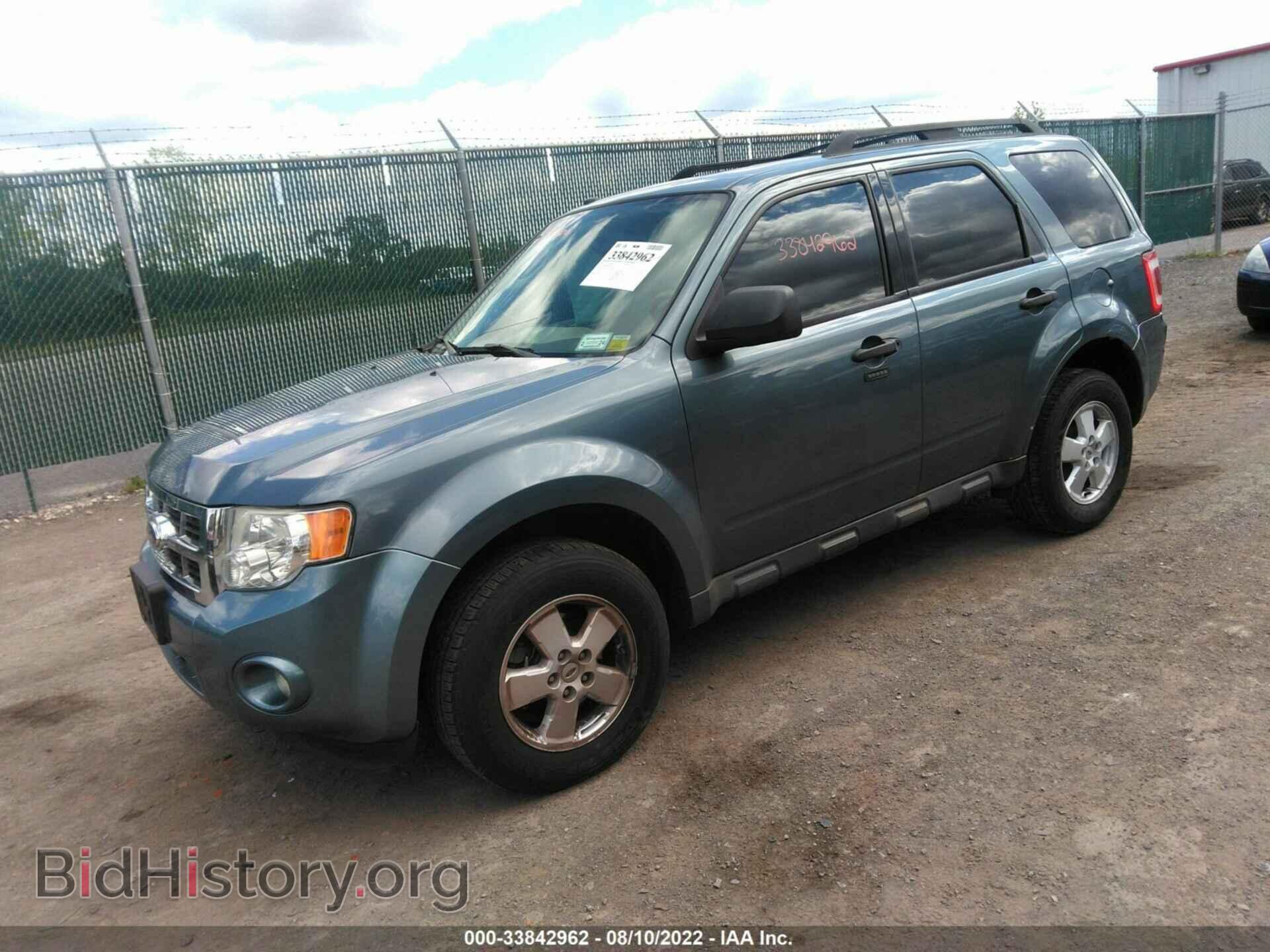 2011 FORD ESCAPE - VIN: 1FMCU9DG0BKC70717 - Photo 2