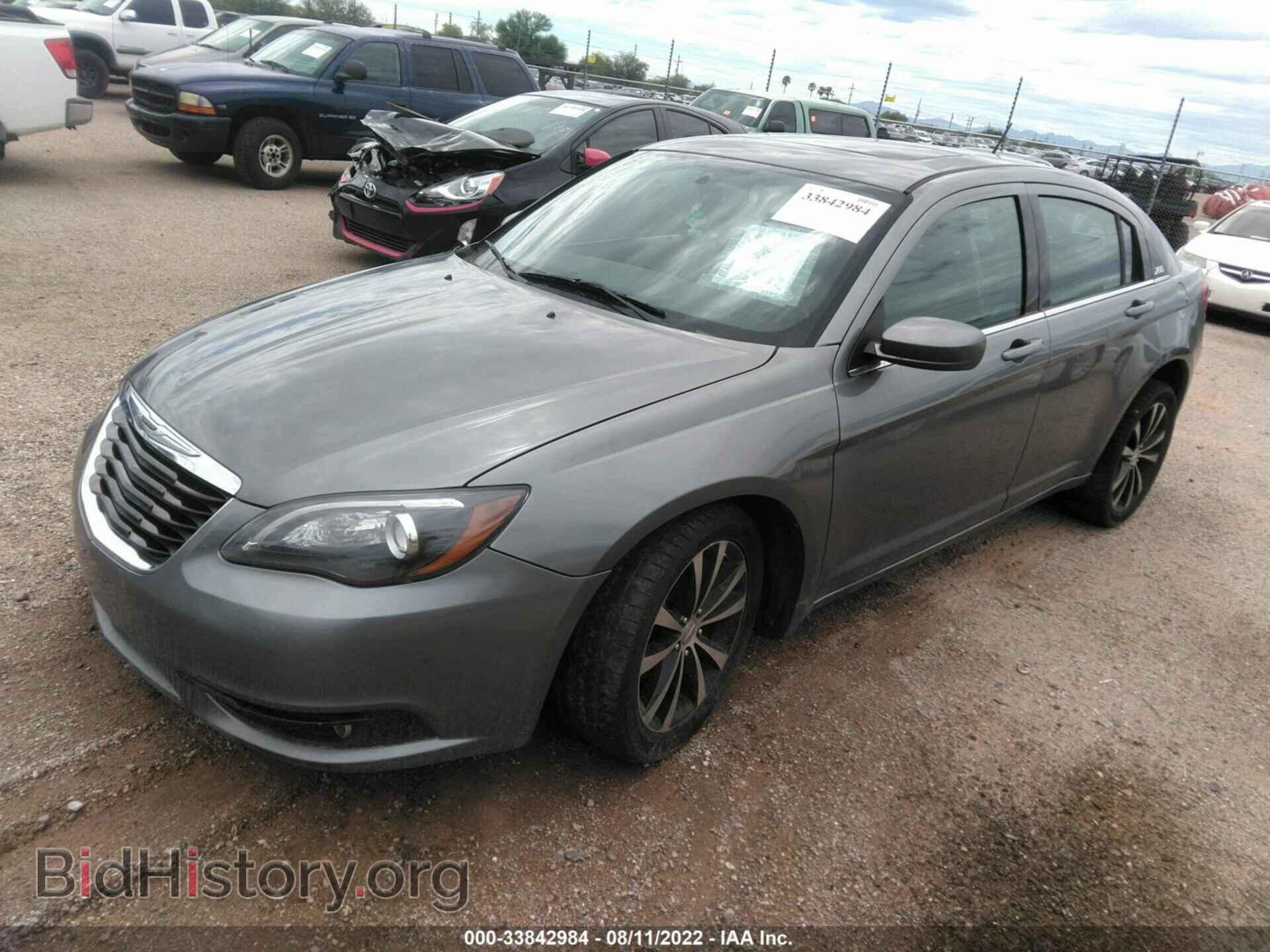 2013 CHRYSLER 200 - VIN: 1C3CCBBG1DN728501 - Photo 2