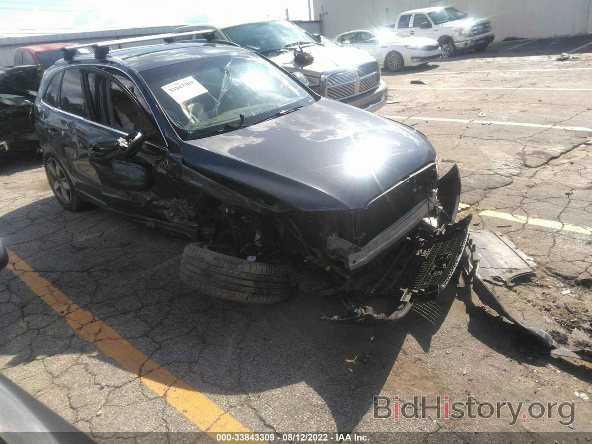 Photo WA1LFAFP8BA061805 - AUDI Q5 2011