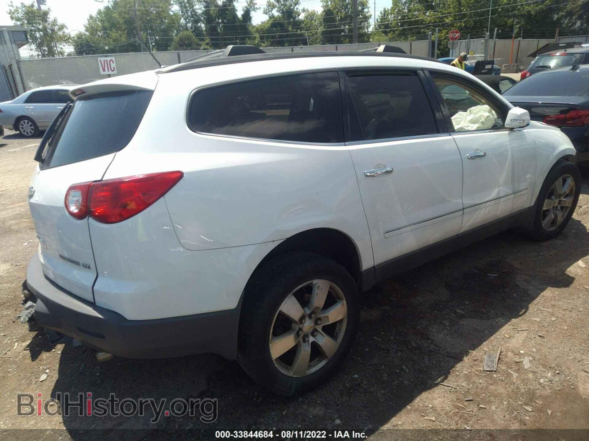 2009 CHEVROLET TRAVERSE - VIN: 1GNER33D49S181706 - Фото 4
