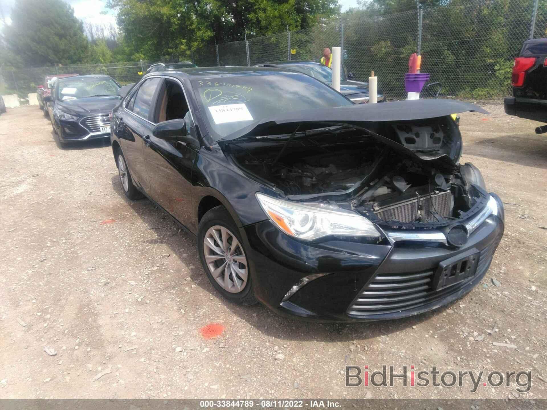 Photo 4T4BF1FK7FR482796 - TOYOTA CAMRY 2015