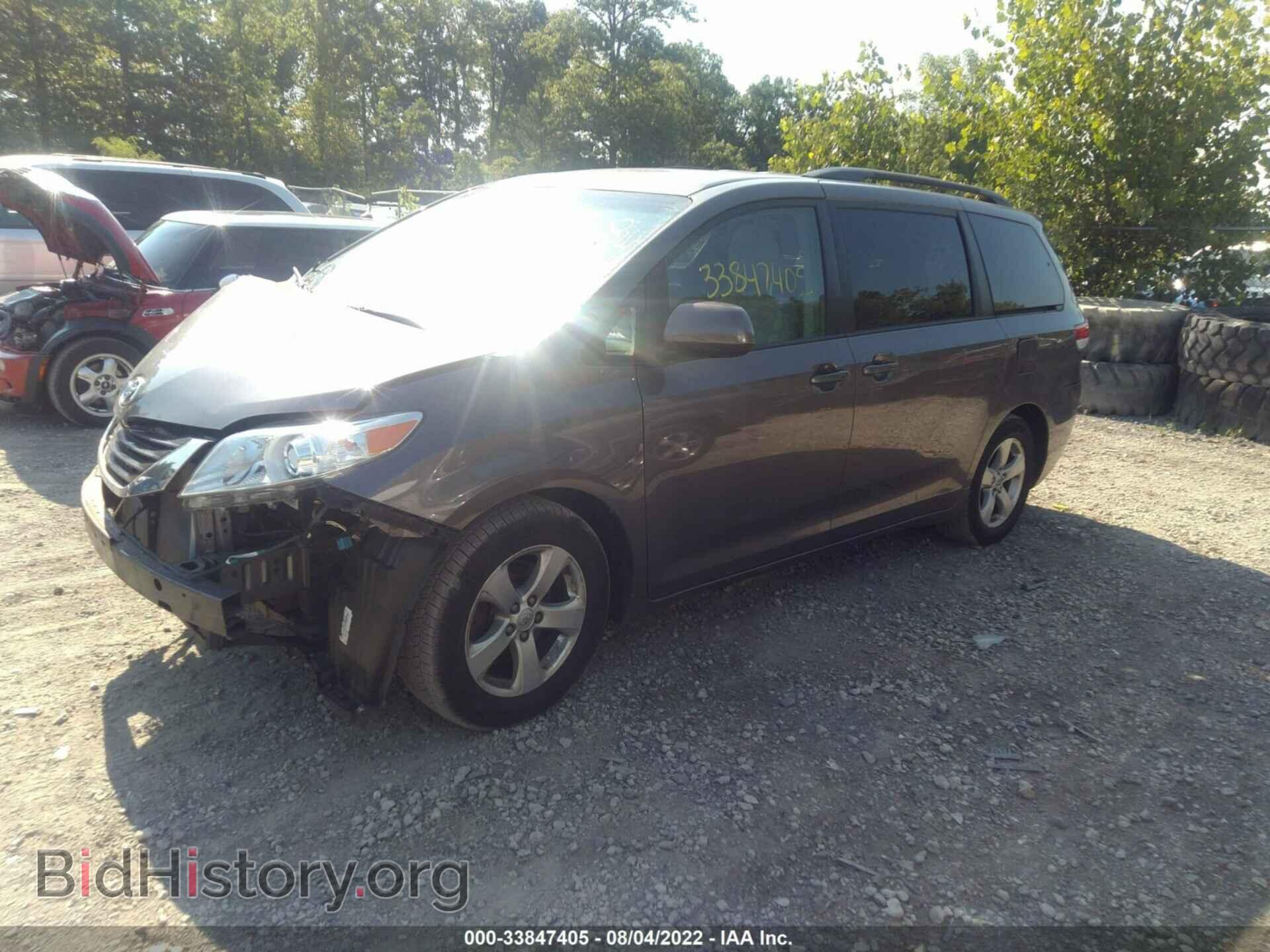 2013 TOYOTA SIENNA - VIN: 5TDKK3DC8DS404871 - Фото 2