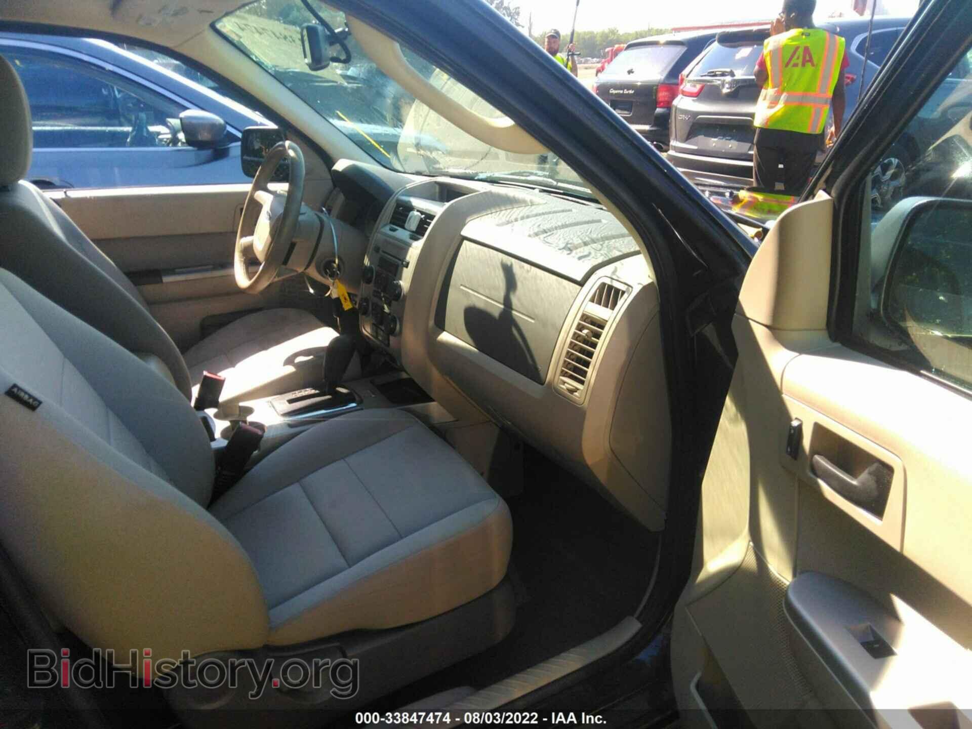 2011 FORD ESCAPE - VIN: 1FMCU0D76BKB19988 - Фото 5