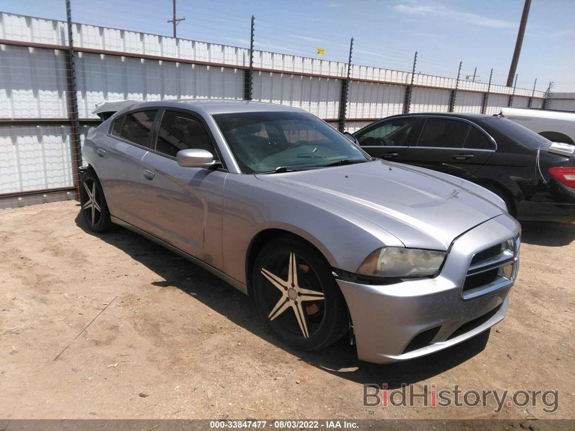 Photo 2C3CDXBG8DH609556 - DODGE CHARGER 2013