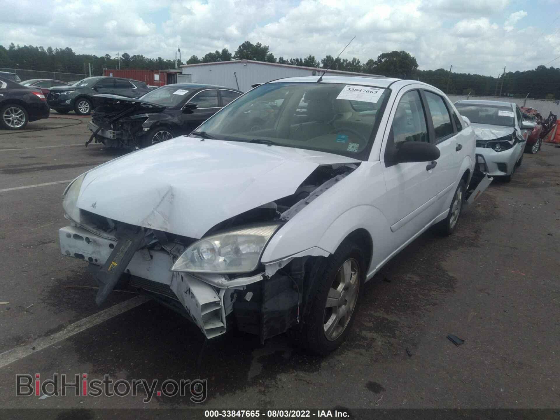 2007 FORD FOCUS - VIN: 1FAHP34NX7W153620 - Фото 2