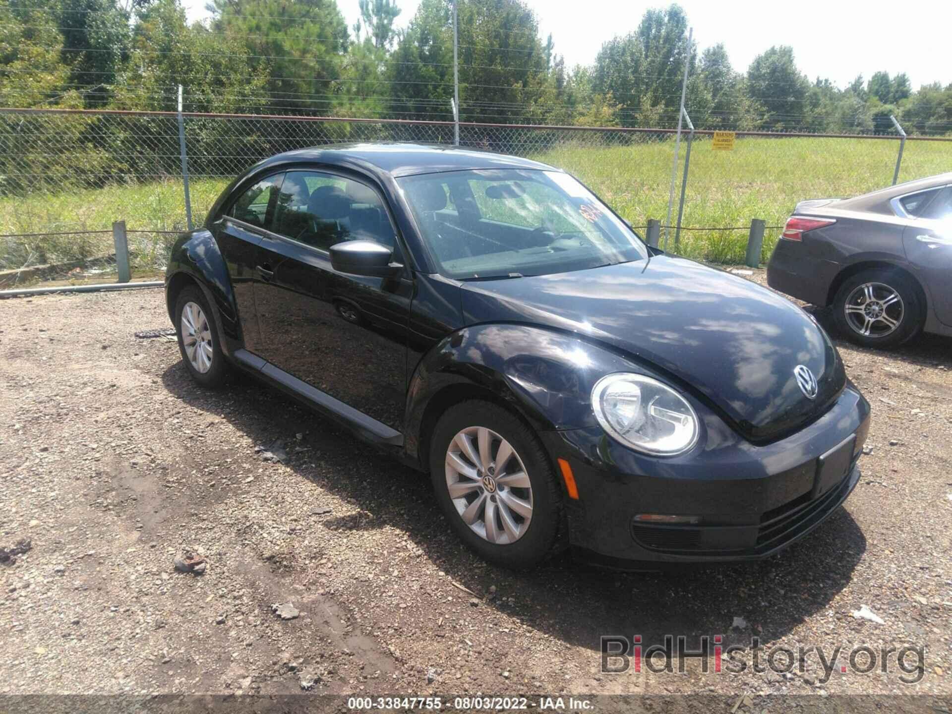 Photo 3VWFP7AT7DM662889 - VOLKSWAGEN BEETLE COUPE 2013