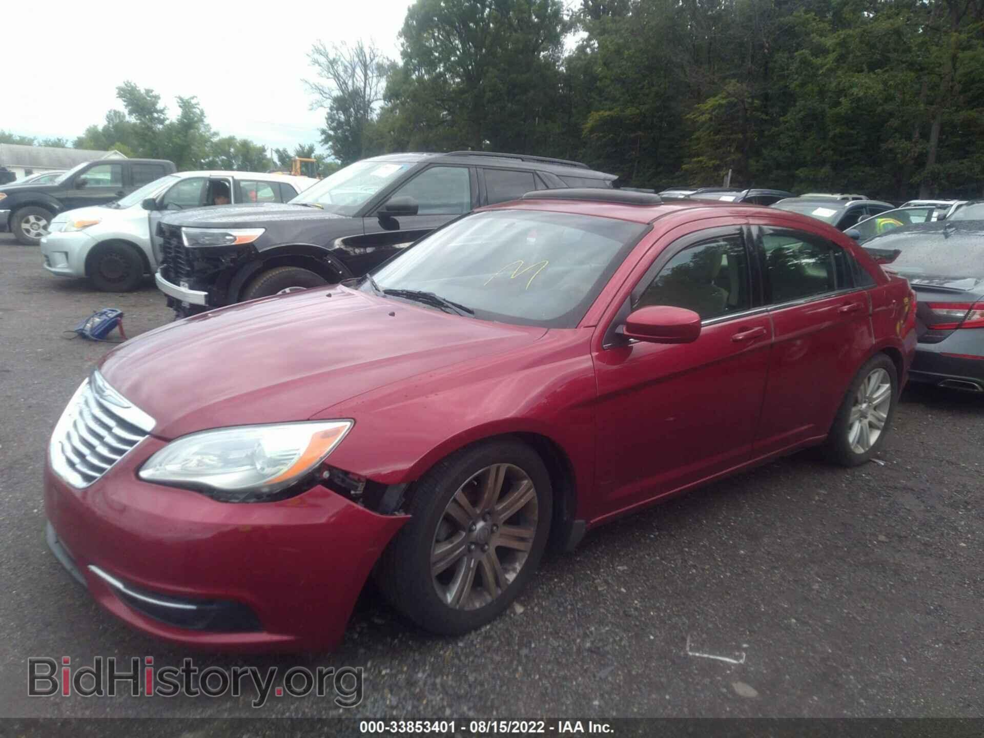 2012 CHRYSLER 200 - VIN: 1C3CCBBG7CN225733 - Фото 2