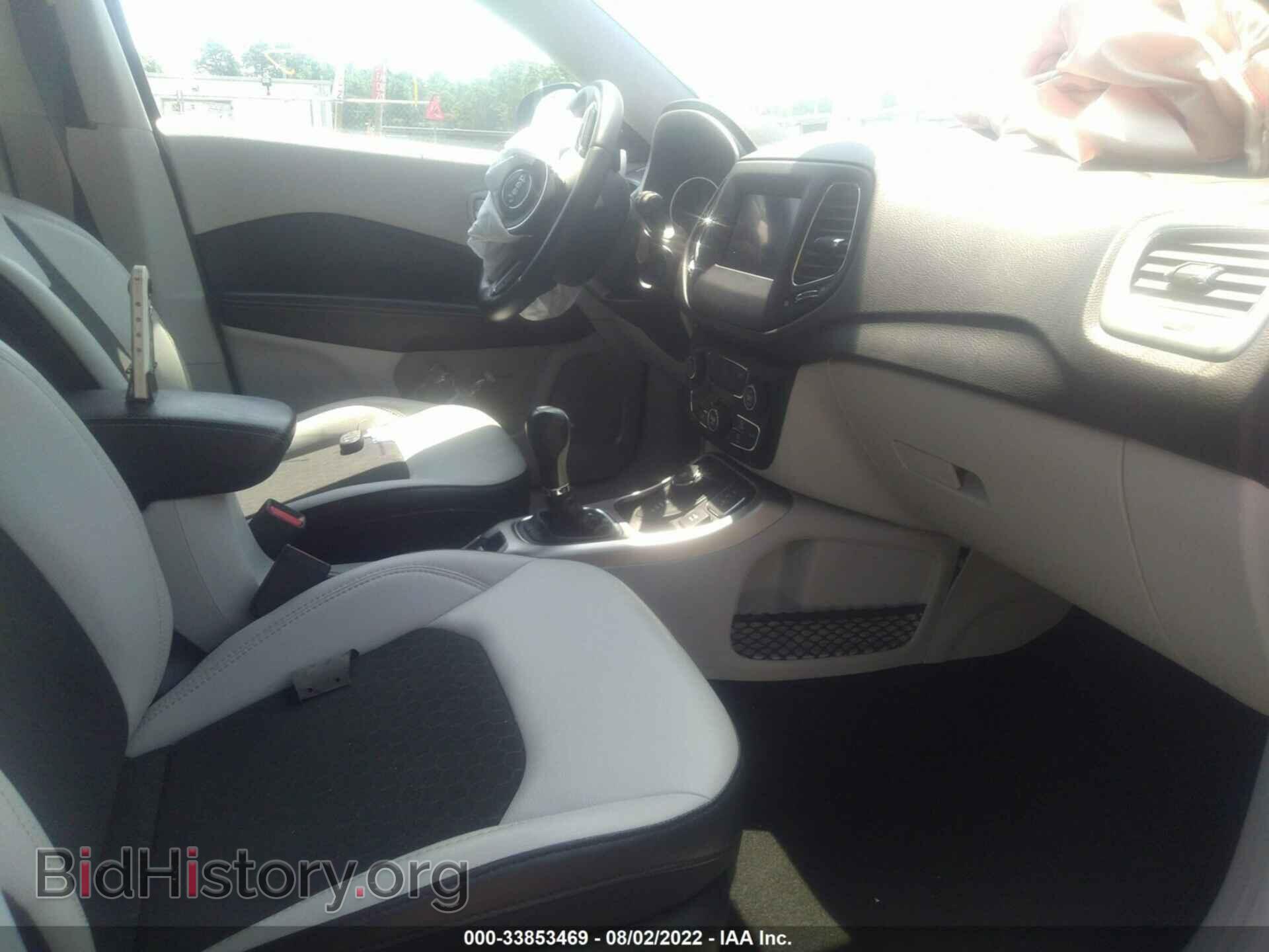 2019 JEEP COMPASS - VIN: 3C4NJDBB3KT628553 - Фото 5