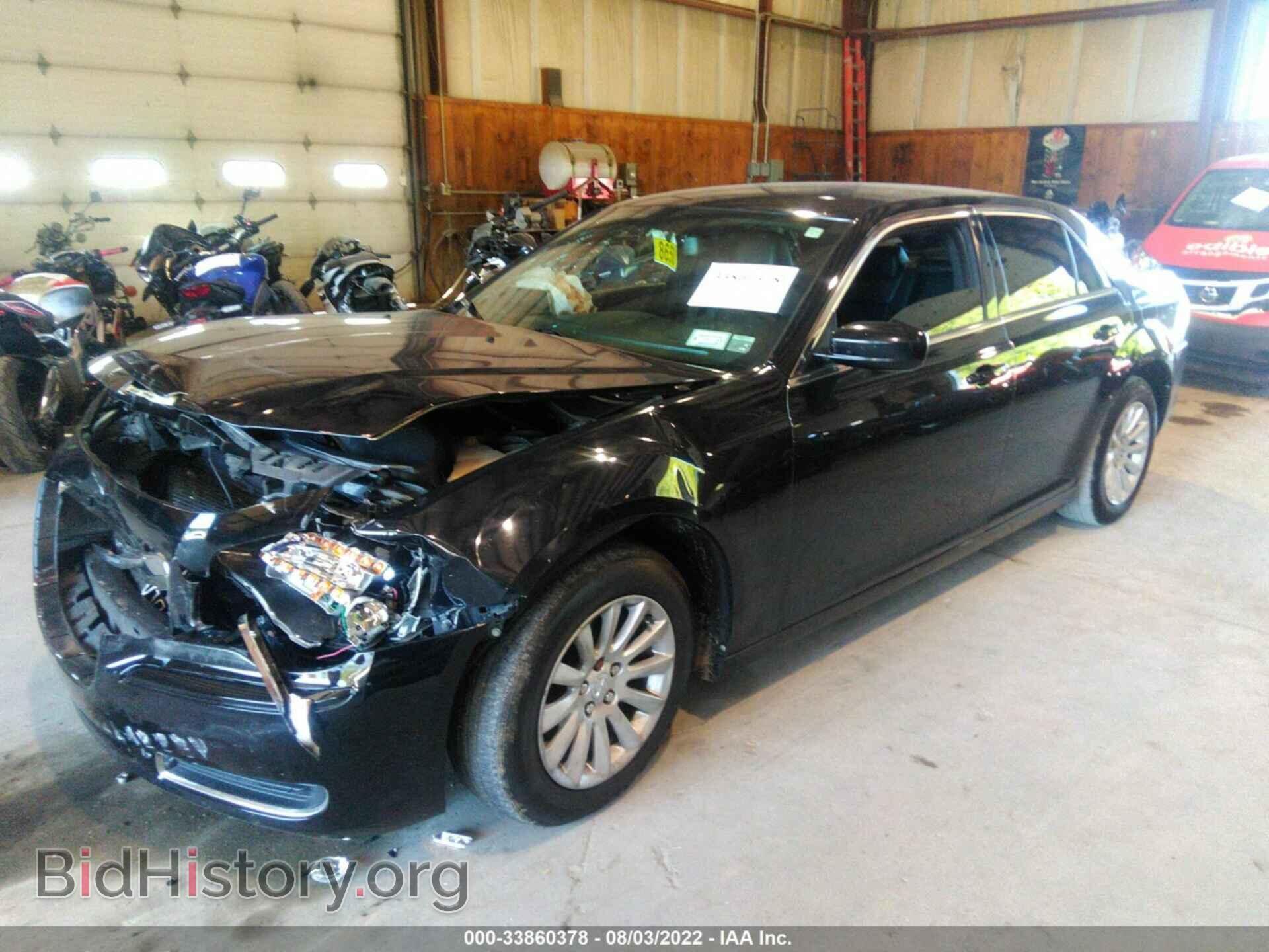 2014 CHRYSLER 300 - VIN: 2C3CCAAG2EH336164 - Фото 2