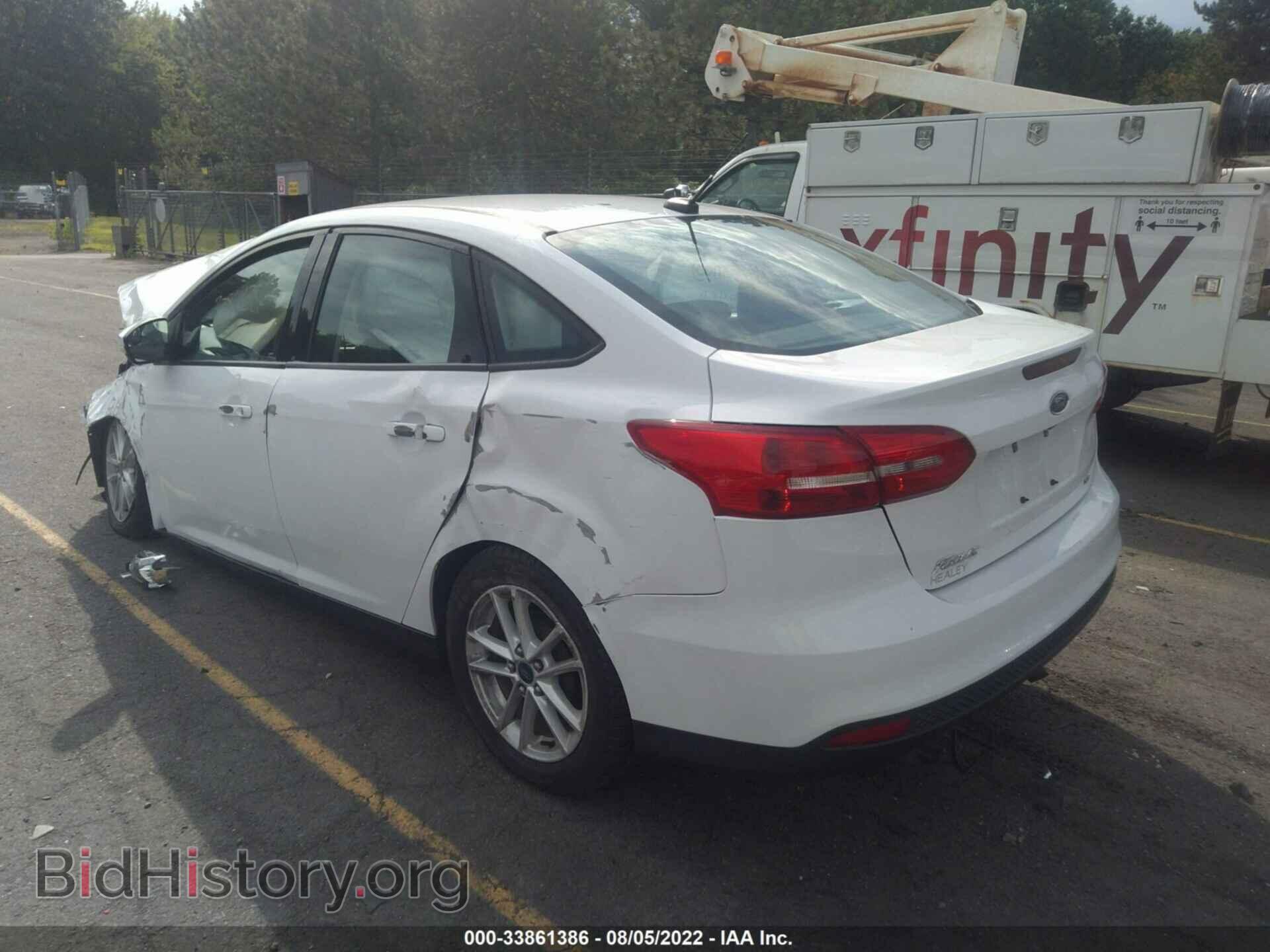 2016 FORD FOCUS - VIN: 1FADP3F24GL216407 - Фото 3