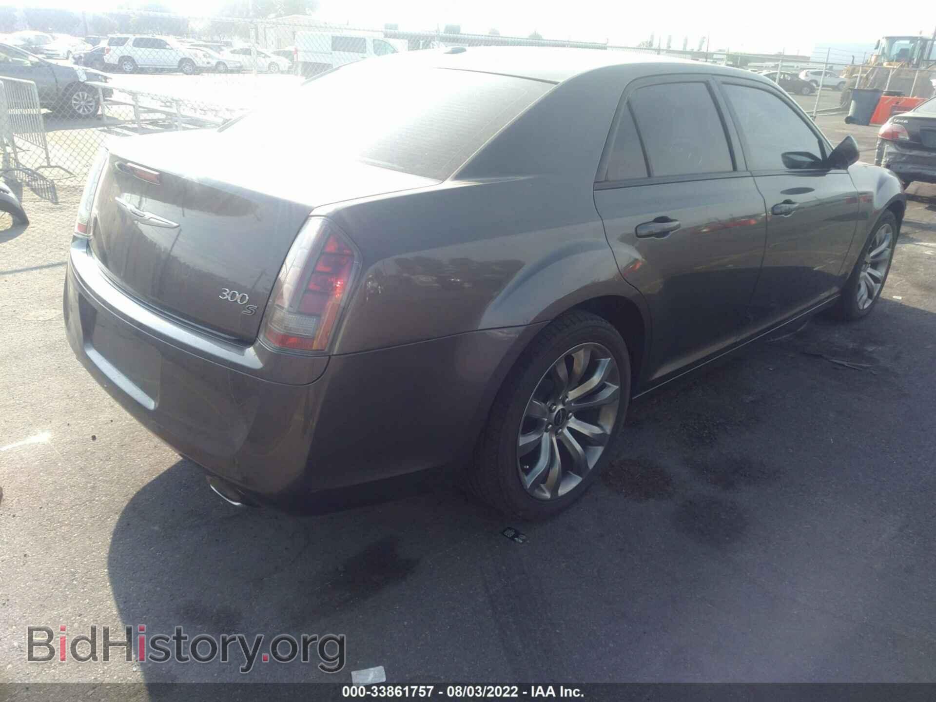 2014 CHRYSLER 300 - VIN: 2C3CCABG3EH322868 - Фото 4