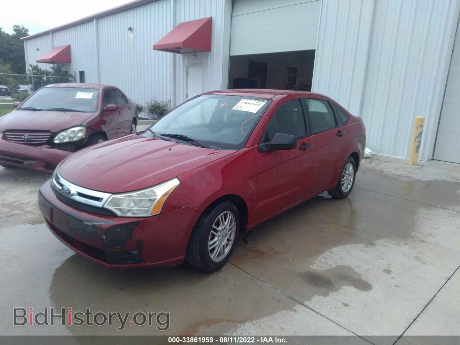 2011 FORD FOCUS - VIN: 1FAHP3FN9BW153033 - Photo 2