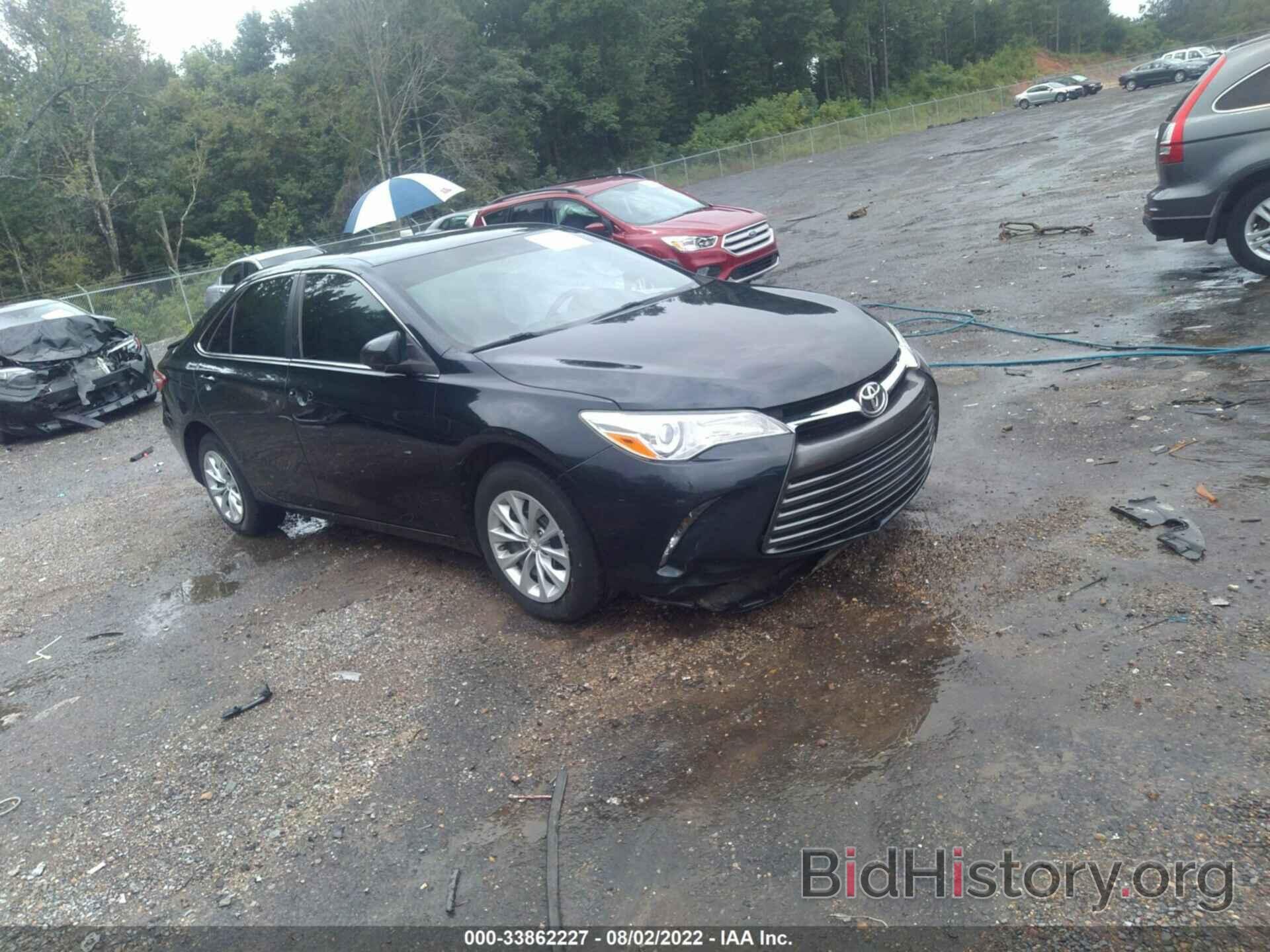 Photo 4T4BF1FK2FR508382 - TOYOTA CAMRY 2015