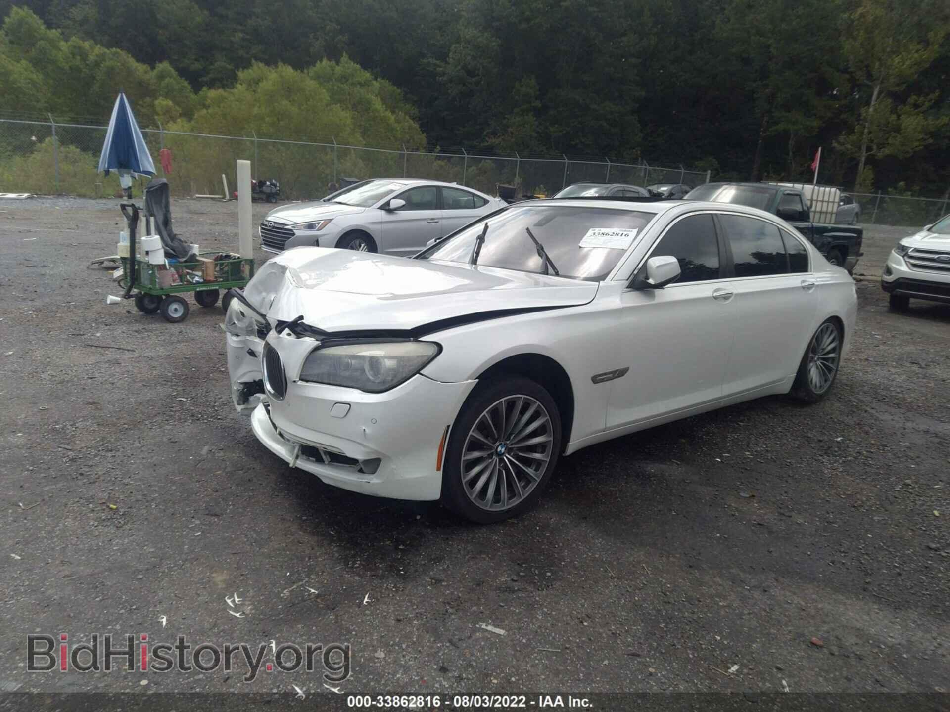 2011 BMW 7 SERIES - VIN: WBAKB4C50BC573903 - Фото 2