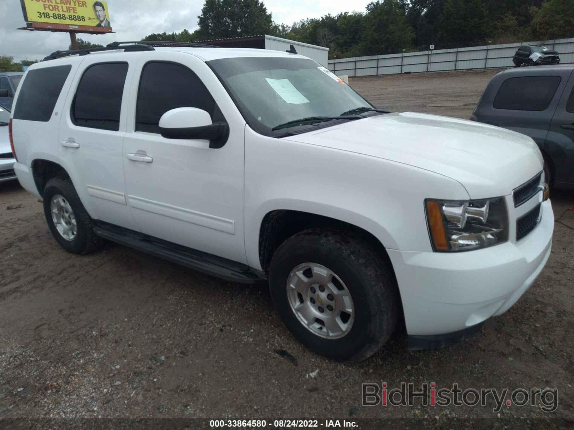 Photo 1GNSKBE05BR347224 - CHEVROLET TAHOE 2011