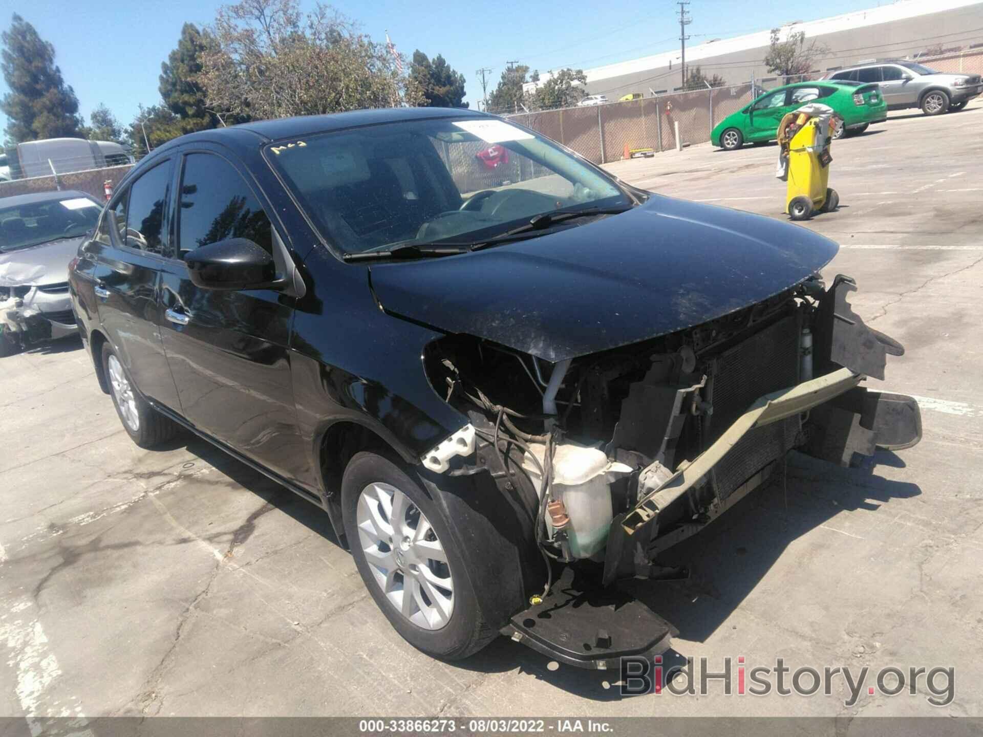 Photo 3N1CN7AP3JL804870 - NISSAN VERSA SEDAN 2018