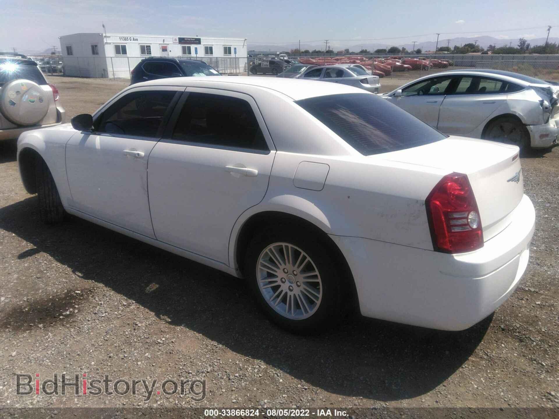 2009 CHRYSLER 300 - VIN: 2C3KA43DX9H516956 - Фото 3