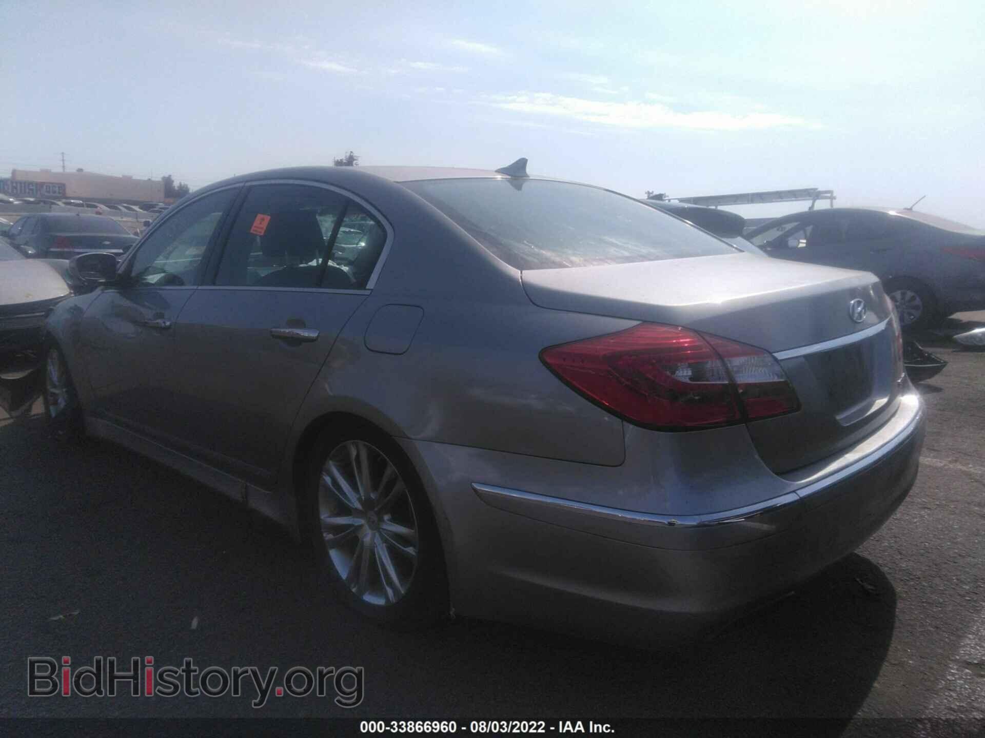 2012 HYUNDAI GENESIS - VIN: KMHGC4DD8CU180864 - Фото 3