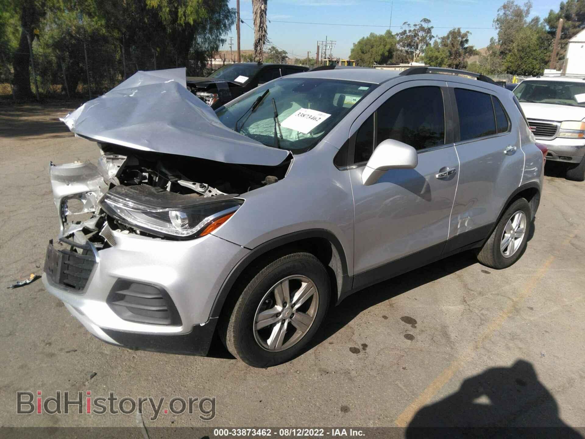 2020 CHEVROLET TRAX - VIN: KL7CJLSB6LB039093 - Photo 2