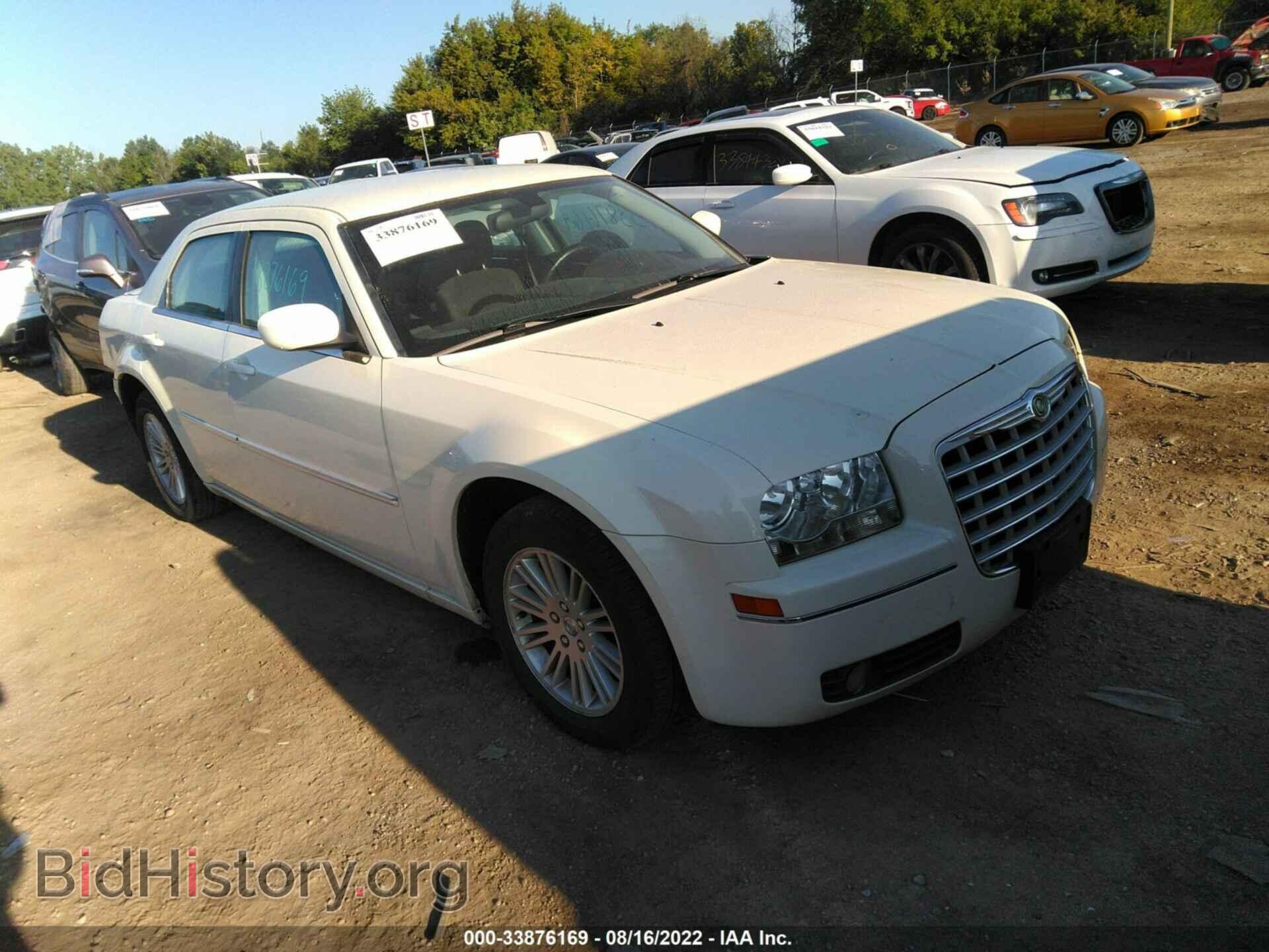 Photo 2C3KA53V49H602455 - CHRYSLER 300 2009