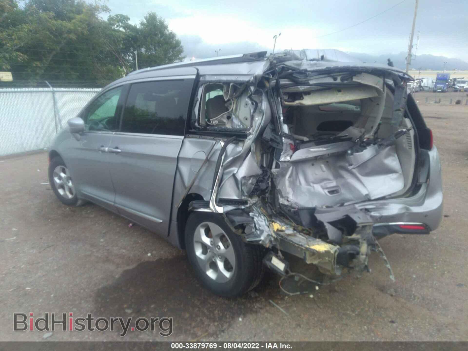 2017 CHRYSLER PACIFICA - VIN: 2C4RC1EG9HR778017 - Photo 3