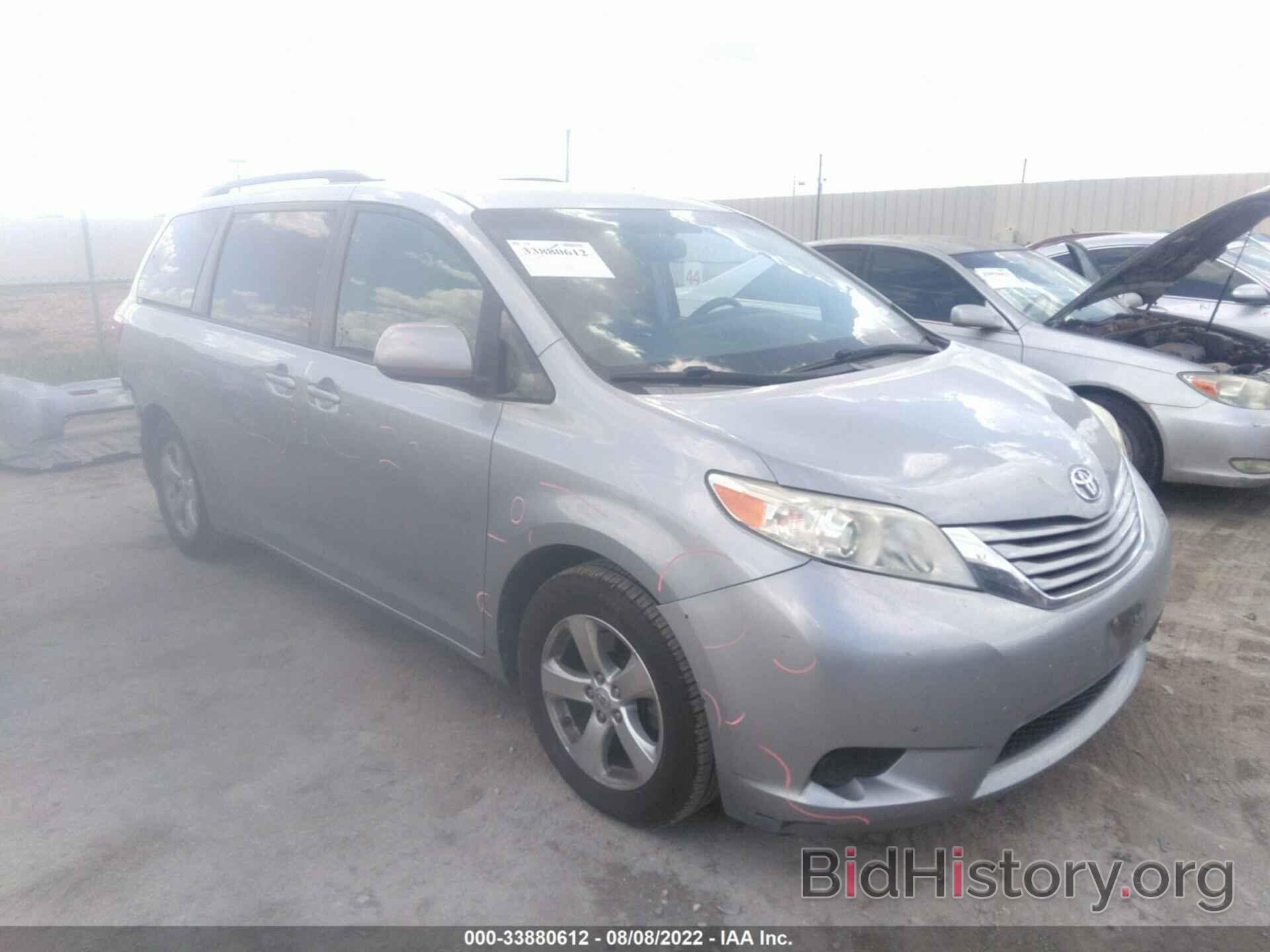 Photo 5TDKK3DC1FS620791 - TOYOTA SIENNA 2015