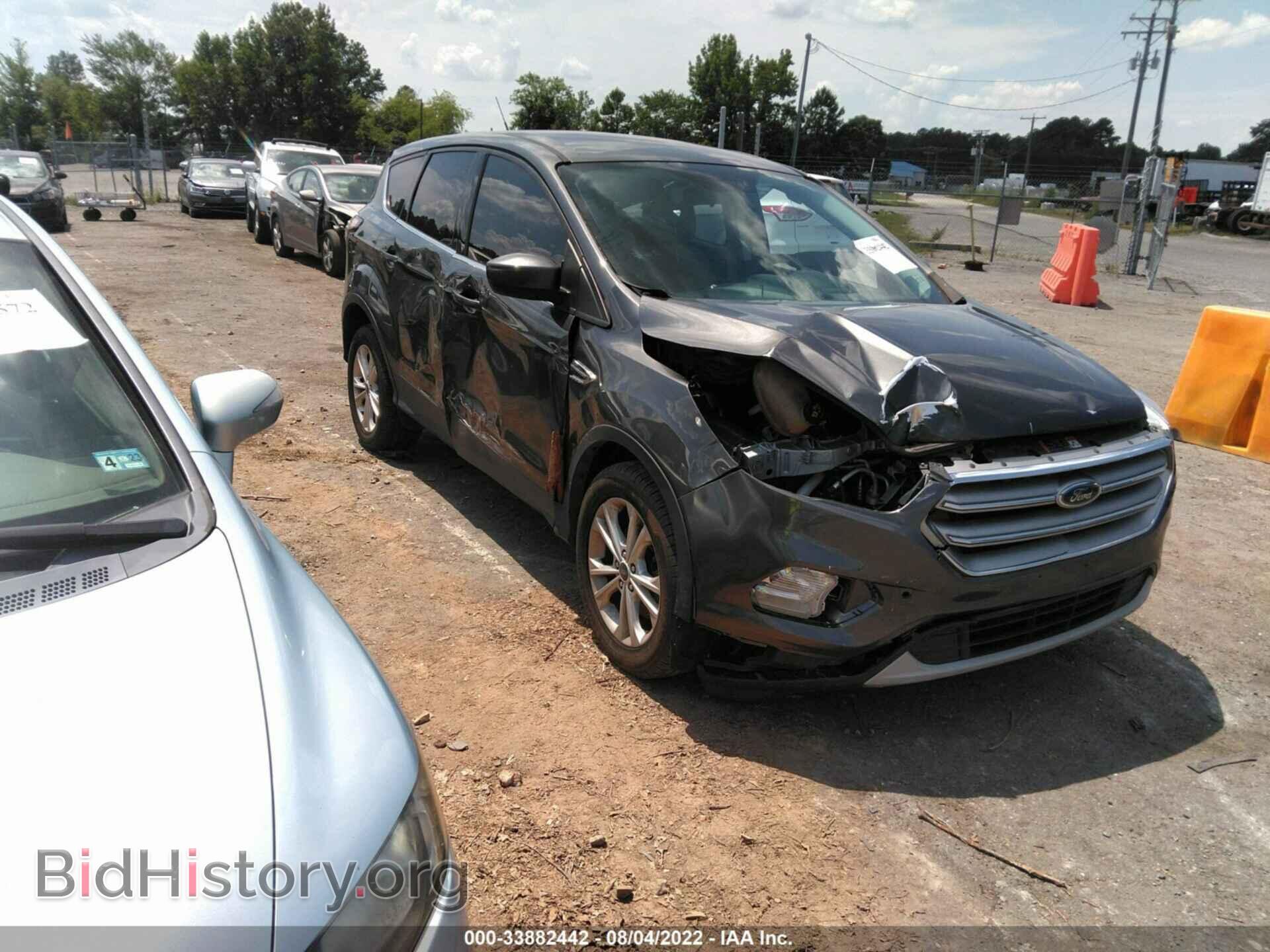 Фотография 1FMCU0G95HUC02239 - FORD ESCAPE 2017