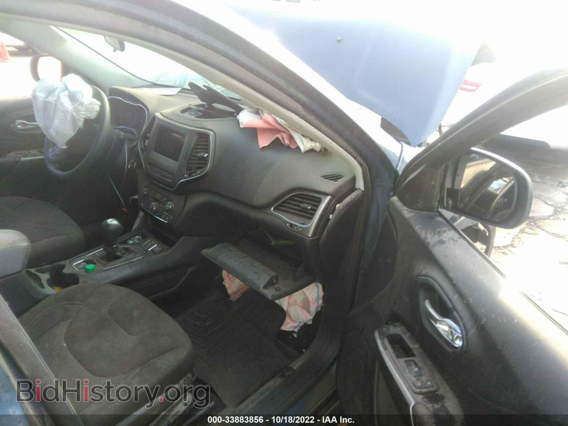 2020 JEEP CHEROKEE - VIN: 1C4PJLCB1LD557233 - Фото 5